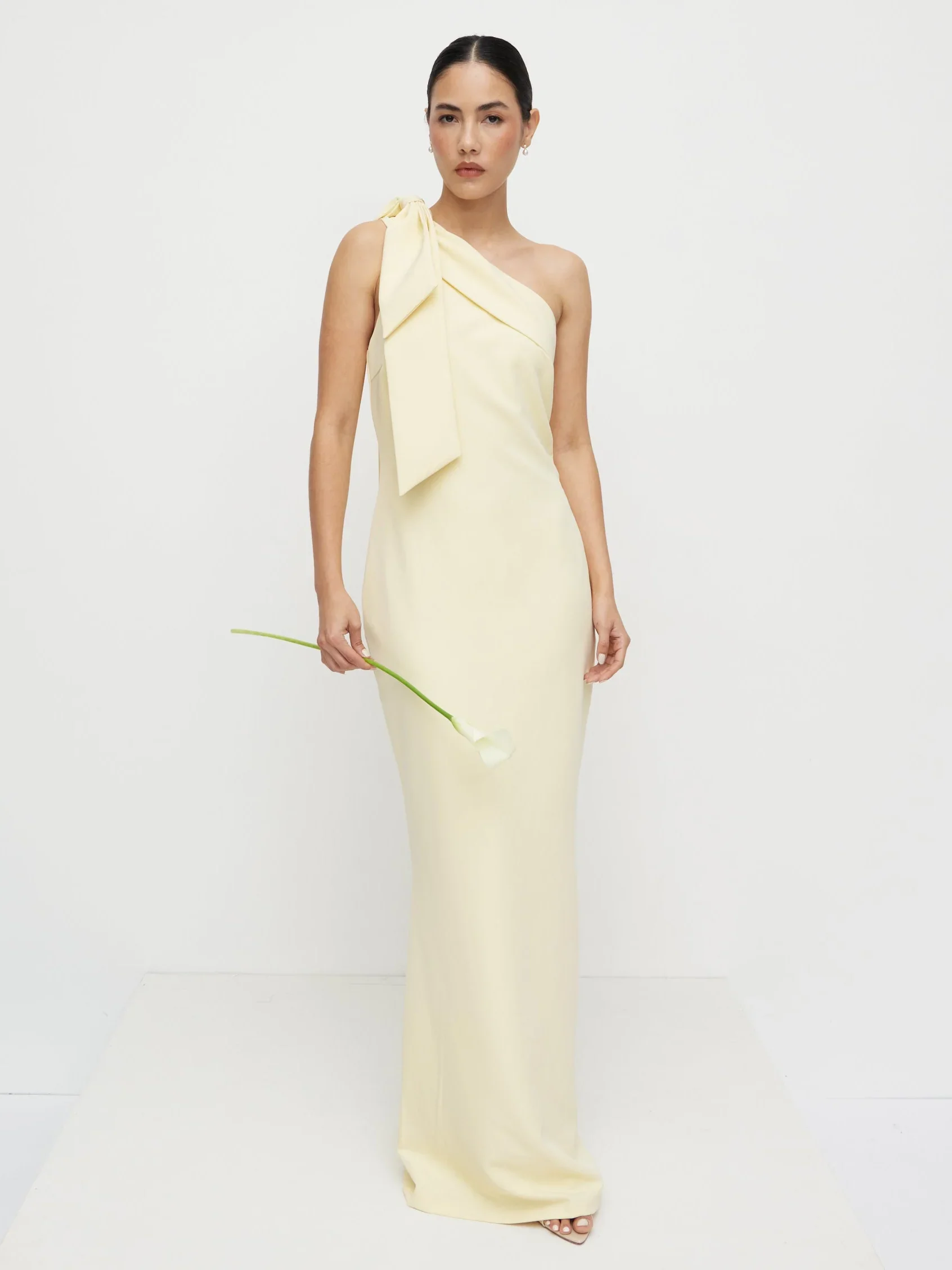 Neveah_One_Shoulder_Crepe_Maxi_Lemon_2674.jpg.webp