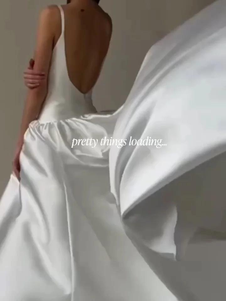 A sneaky look at one of the new designers we are looking to bring to MiliMili. I have completely fallen in love with the gorgeous fabrics and absolutely love the feminine, classic design. I feel there has been a real shift in bridal design, feminine 