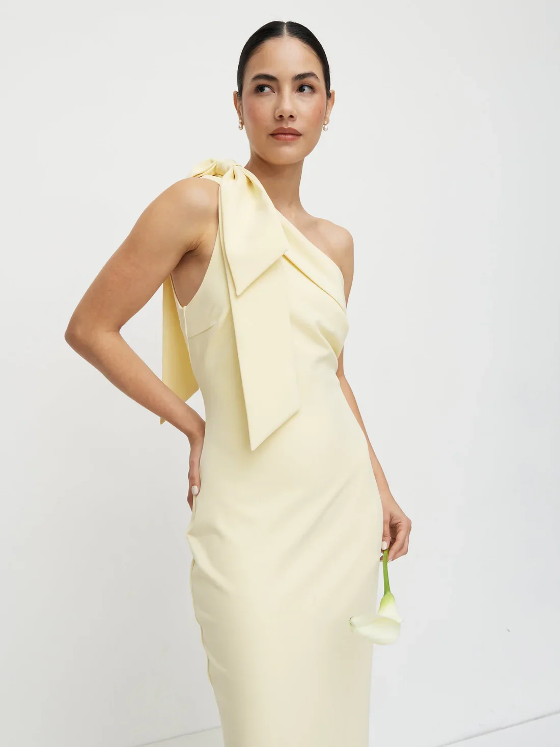 Neveah_One_Shoulder_Crepe_Maxi_Lemon_2696.jpg.webp