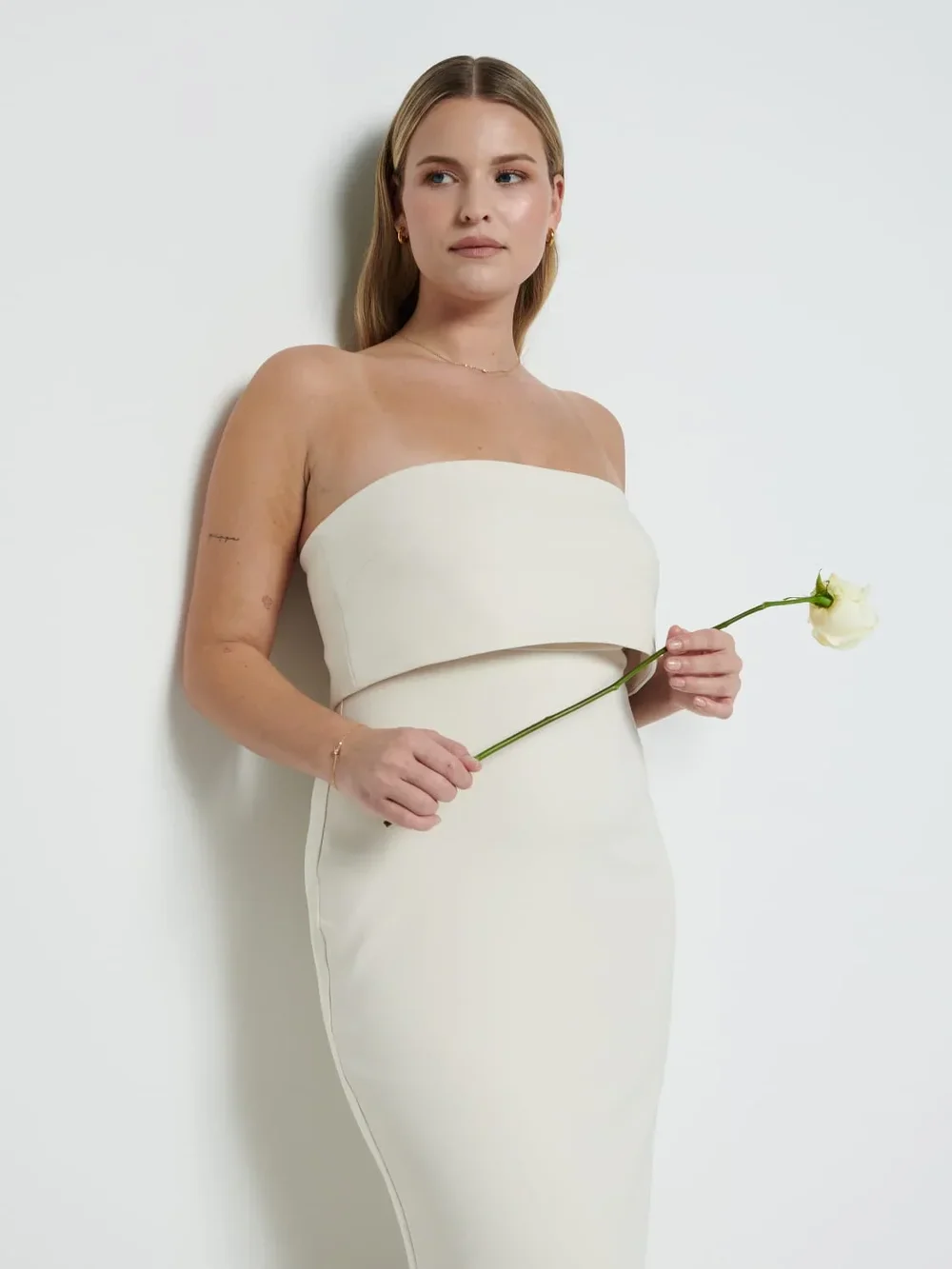 julia crepe maxi bridesmaid dress Strapless — MiliMili Bridal Finding The Perfect Bridesmaid Shipping delay Jan 16 - Feb 5 100% PolyesterImportedAvailable In Plus US Size:XXL