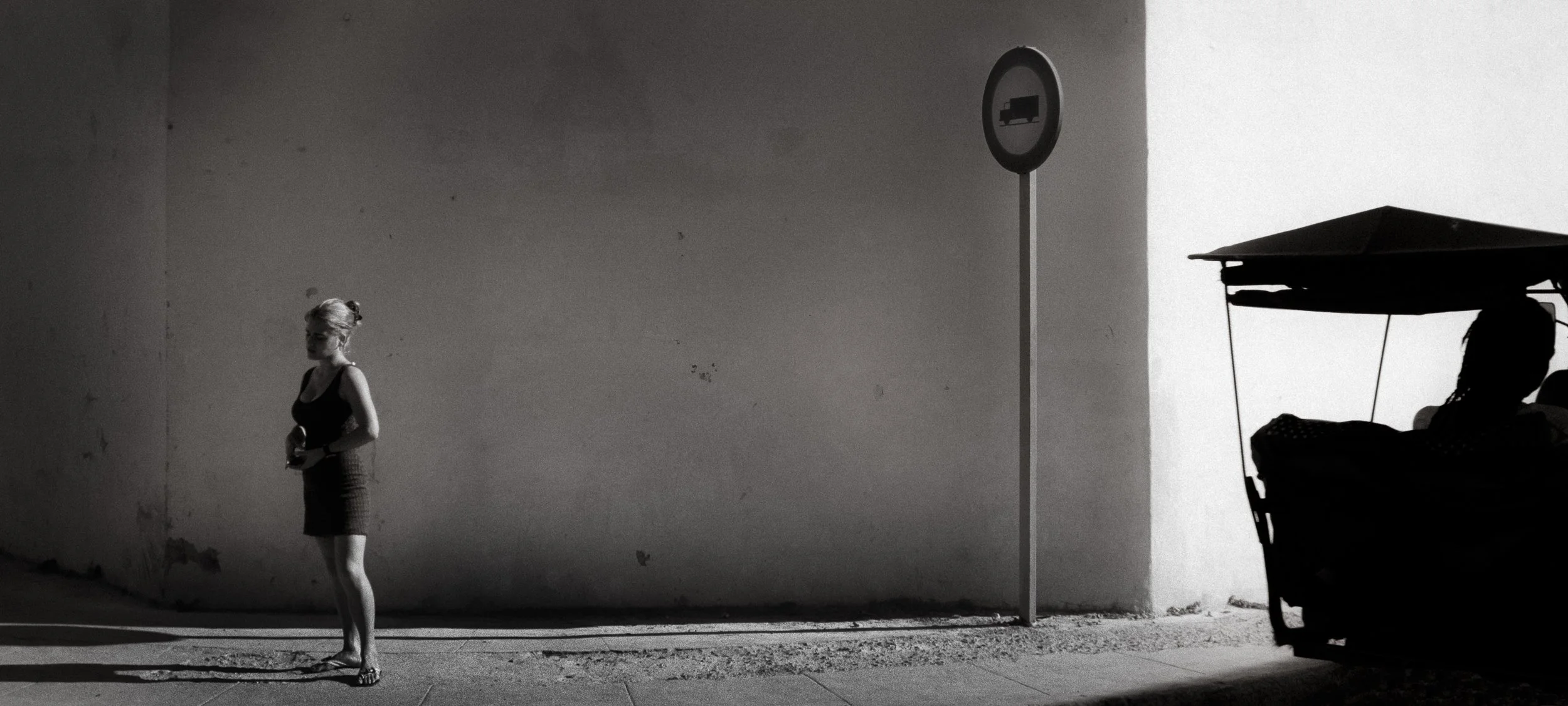 woman and trafic sign 2.jpg