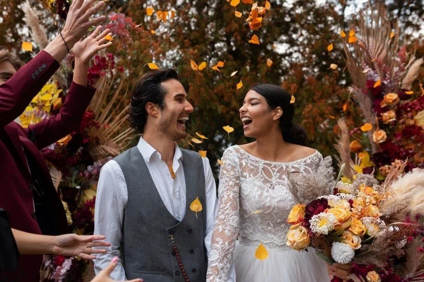 What is the step-by-step process followed by a Portuguese wedding planner?