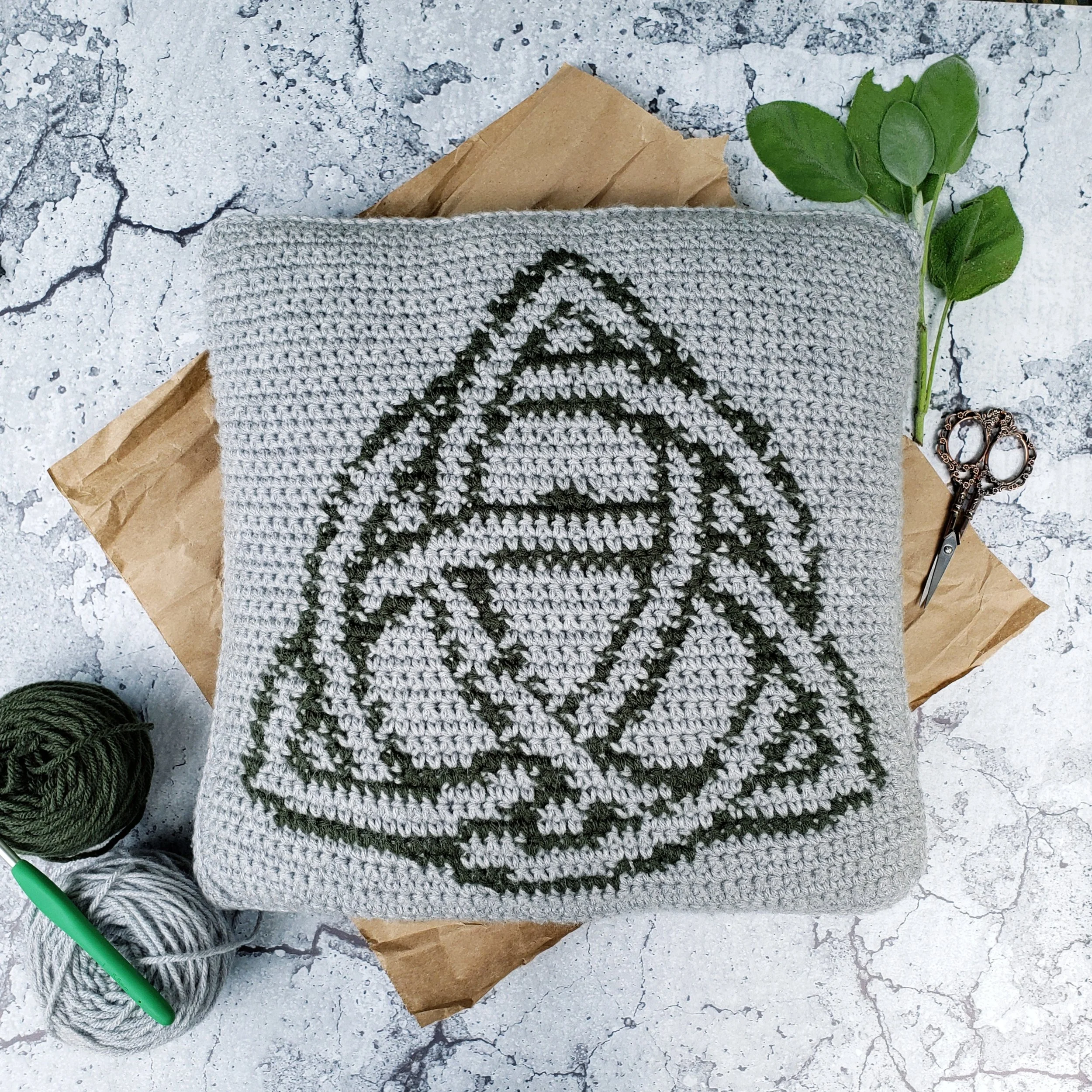 Celtic Knot Pillow Pattern