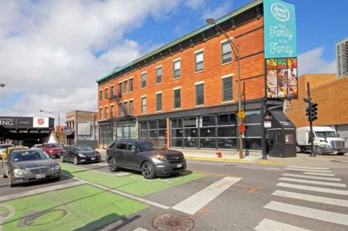 409 N Milwaukee Ave