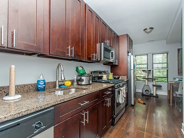 1kitchen2.jpg