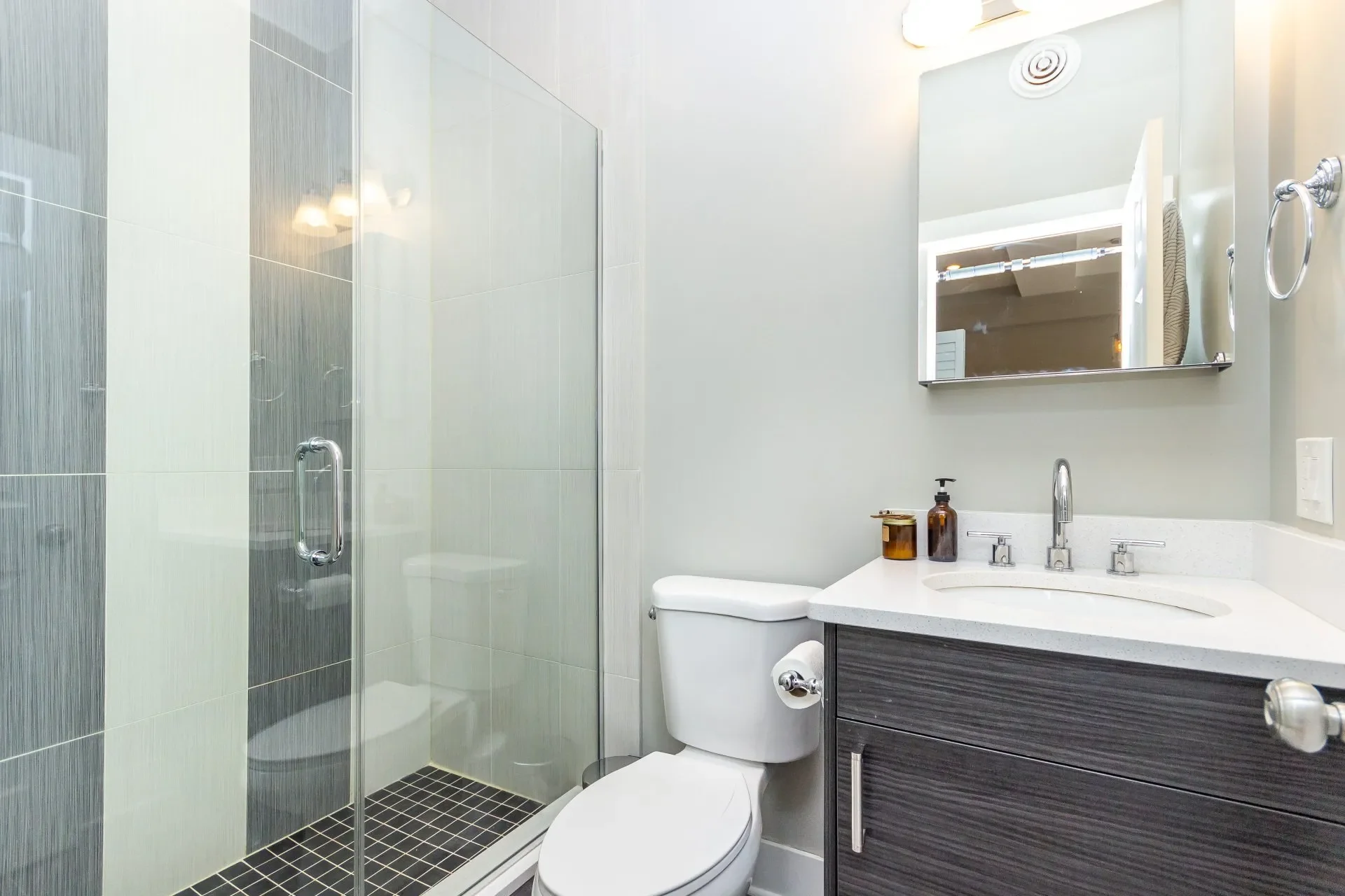 24_202bathroom-1920w.webp