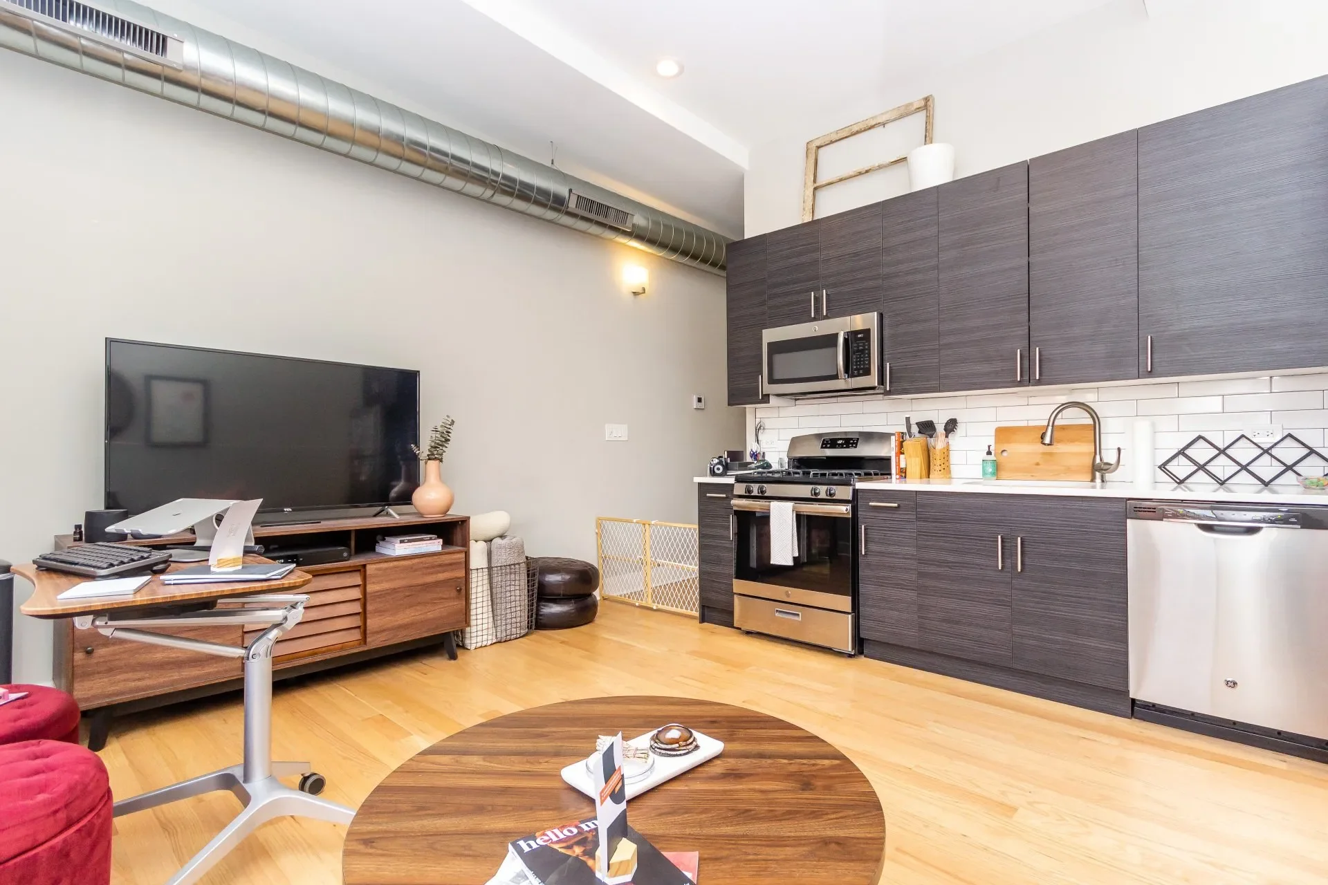 27_303living2-1920w.webp