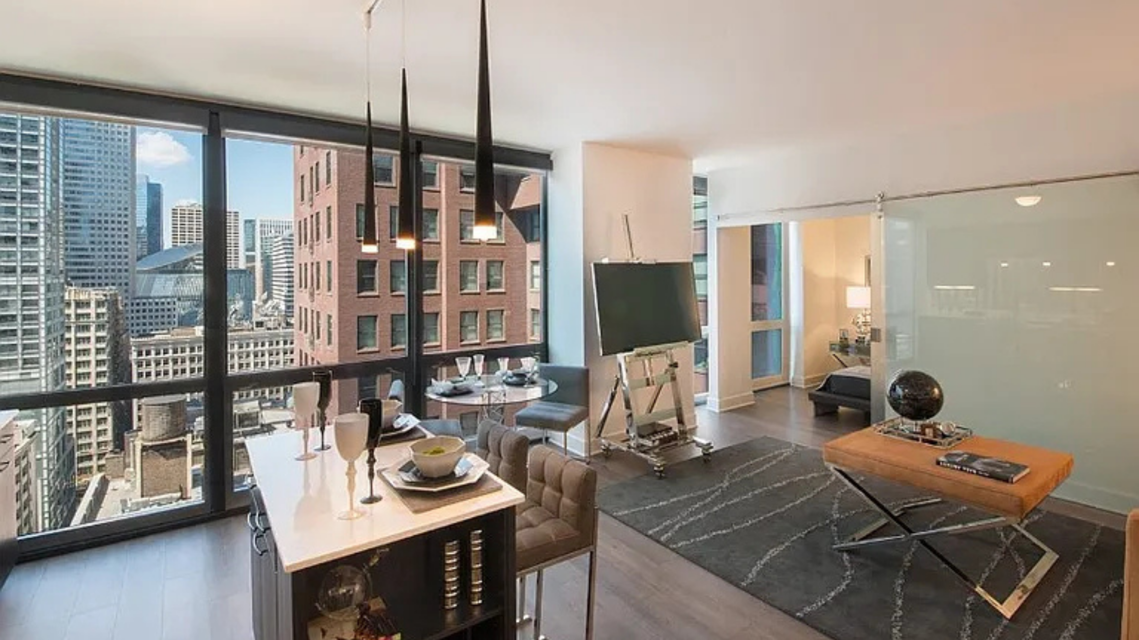 Honore Properties banner (1).png
