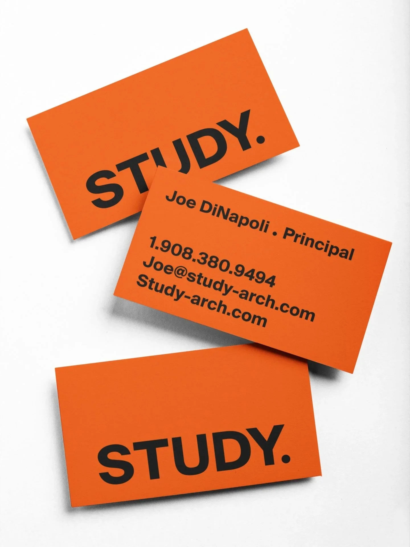 mockup-of-three-business-cards-on-a-solid-color-surface-21900+(27).webp