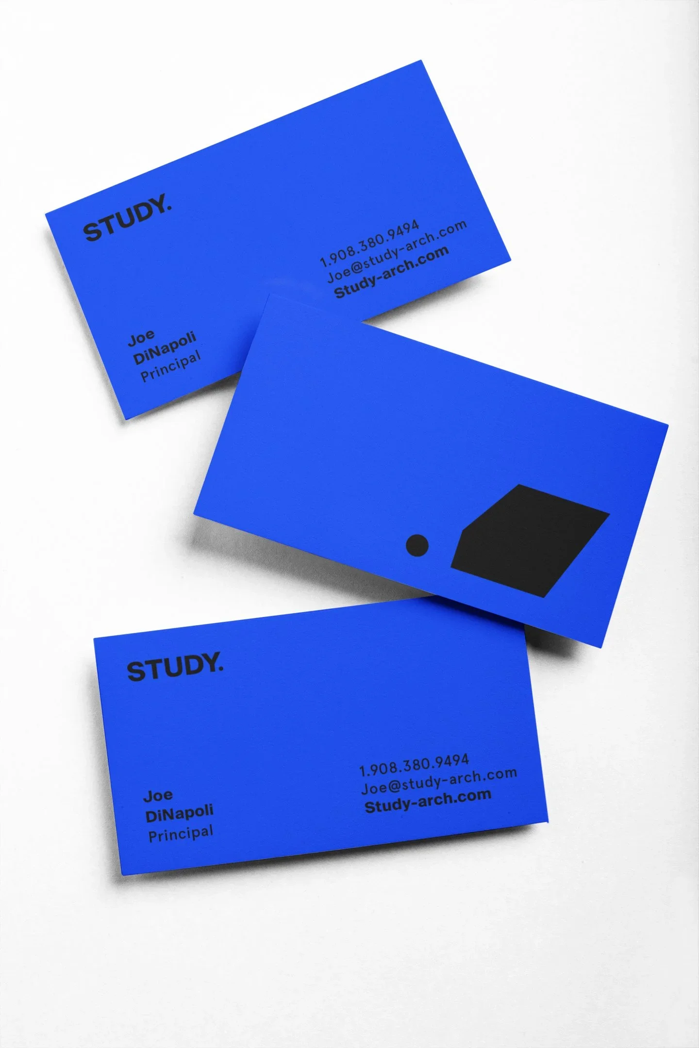 mockup-of-three-business-cards-on-a-solid-color-surface-21900+(24).webp