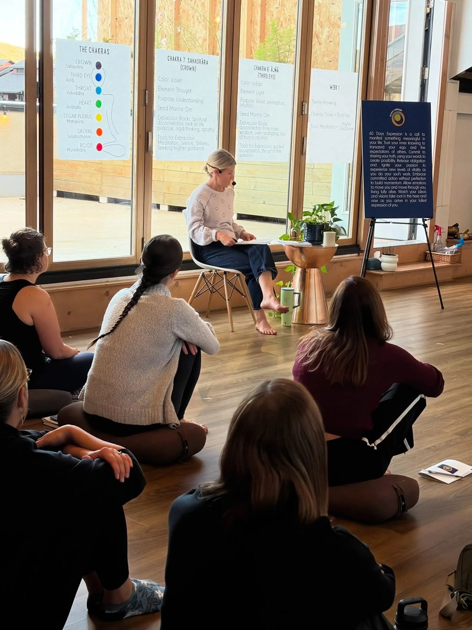 40 Days: Expression 🎨 Week 1 Day 1 off to a strong start! 

@laurarust led the first meeting of the program for our amazing group of yogis! 1 day down, 39 to go! 

Keep it simple - plan when you will get on your mat, meditate and get to a group meet