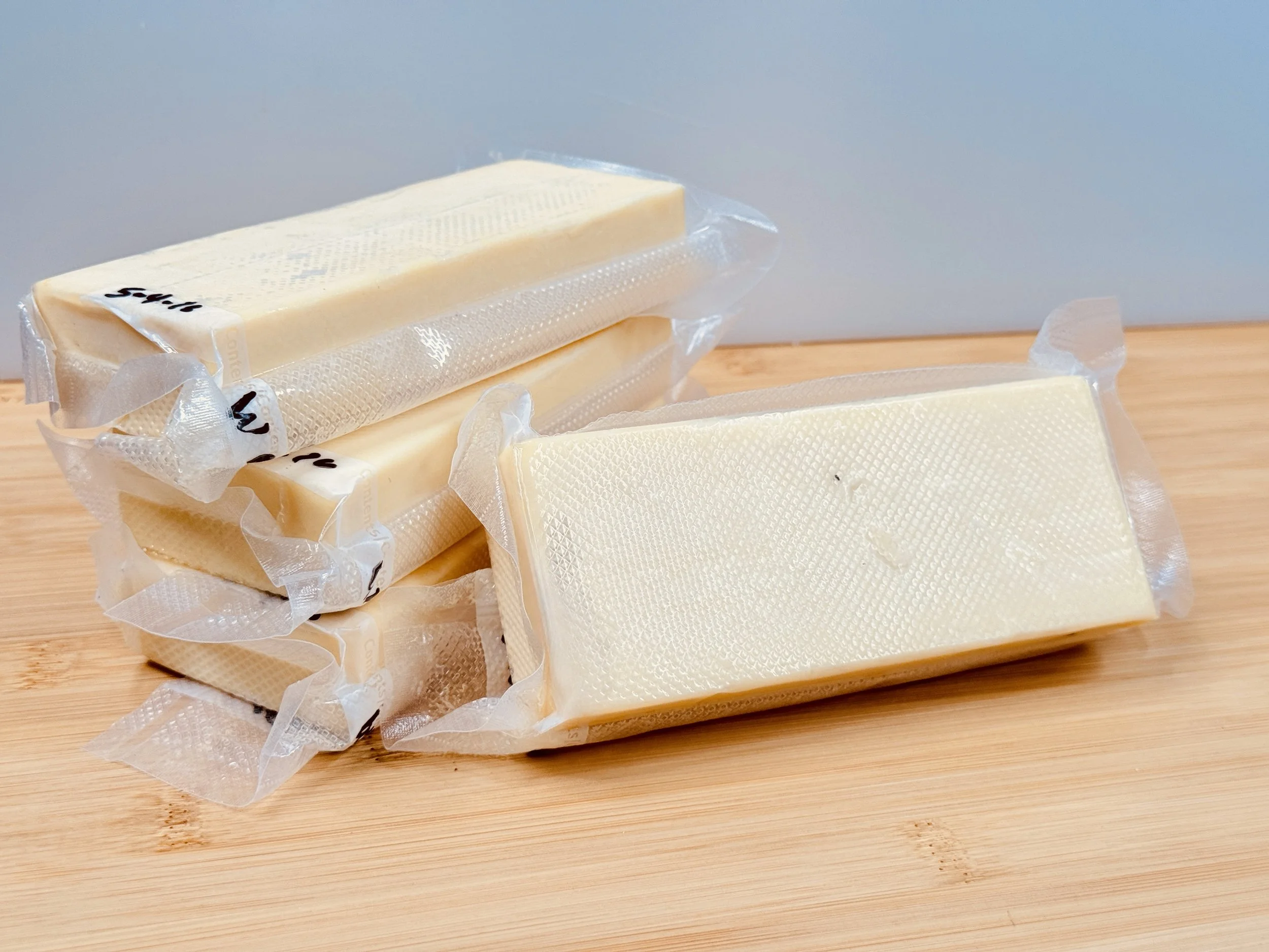 Smoked White Cheddar Cheese