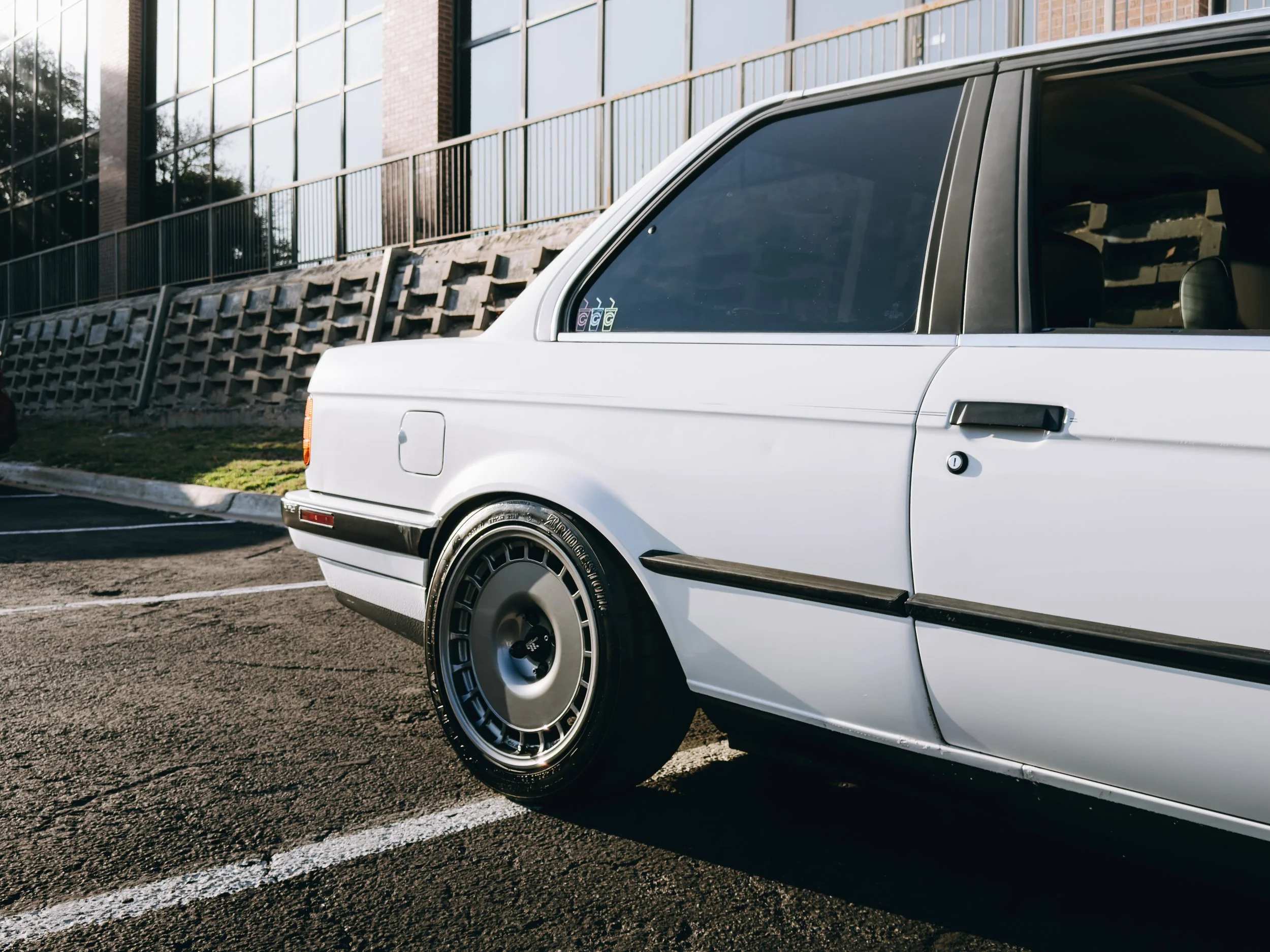 Passenger rear quarter