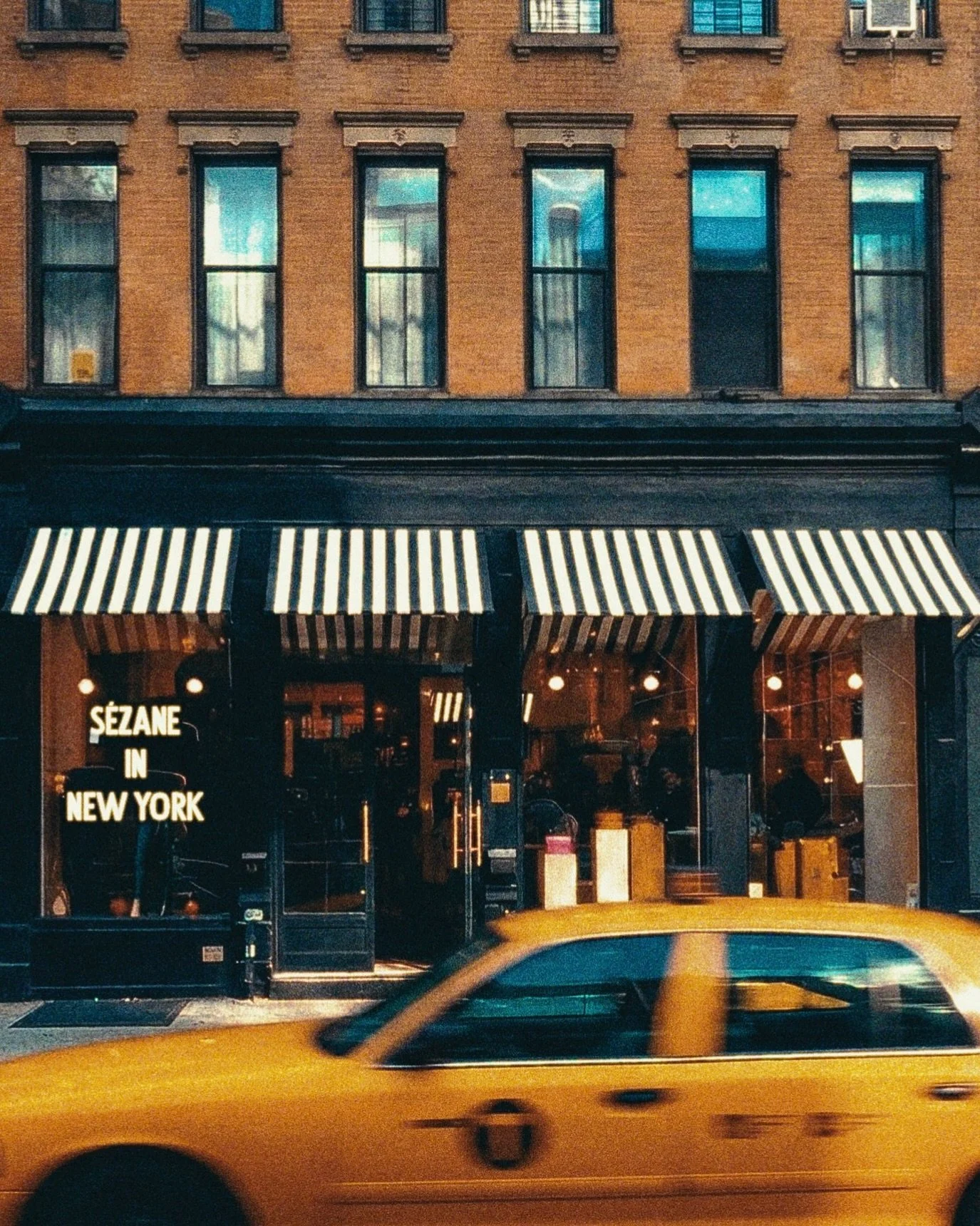 sezane_1767267089_3800434253079784930_1649863114.jpg