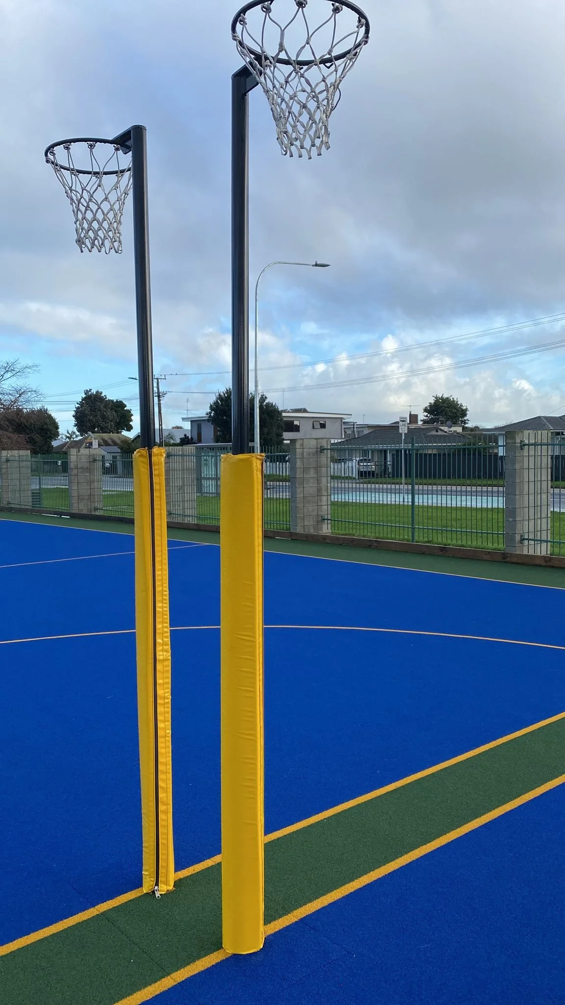 netball-posts-2-.jpg