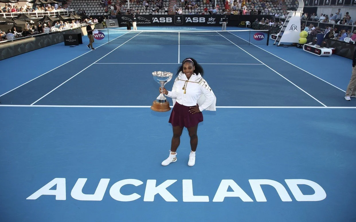 contour-tennis-net-serena.jpg