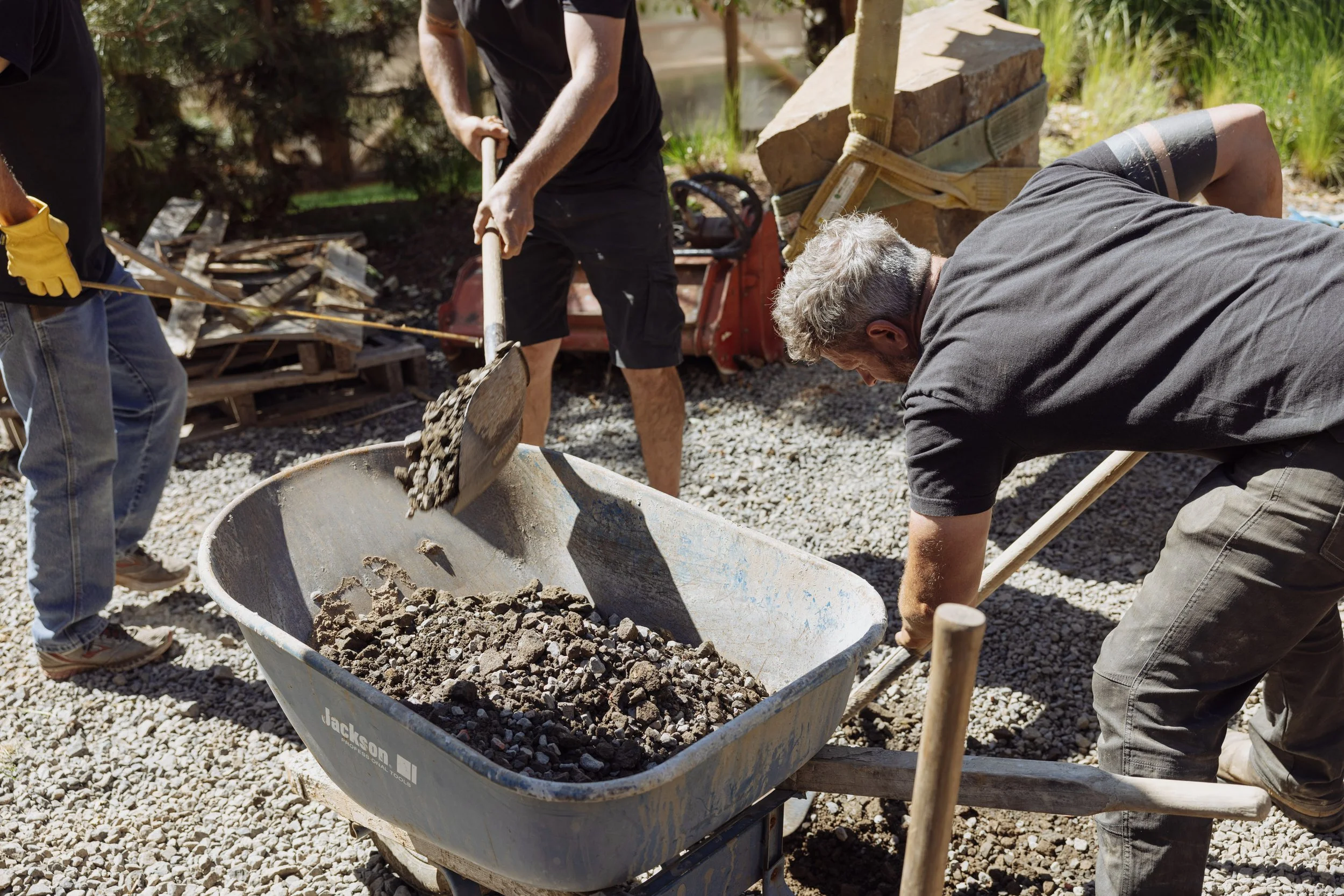 2025_Garden construction-15.JPG