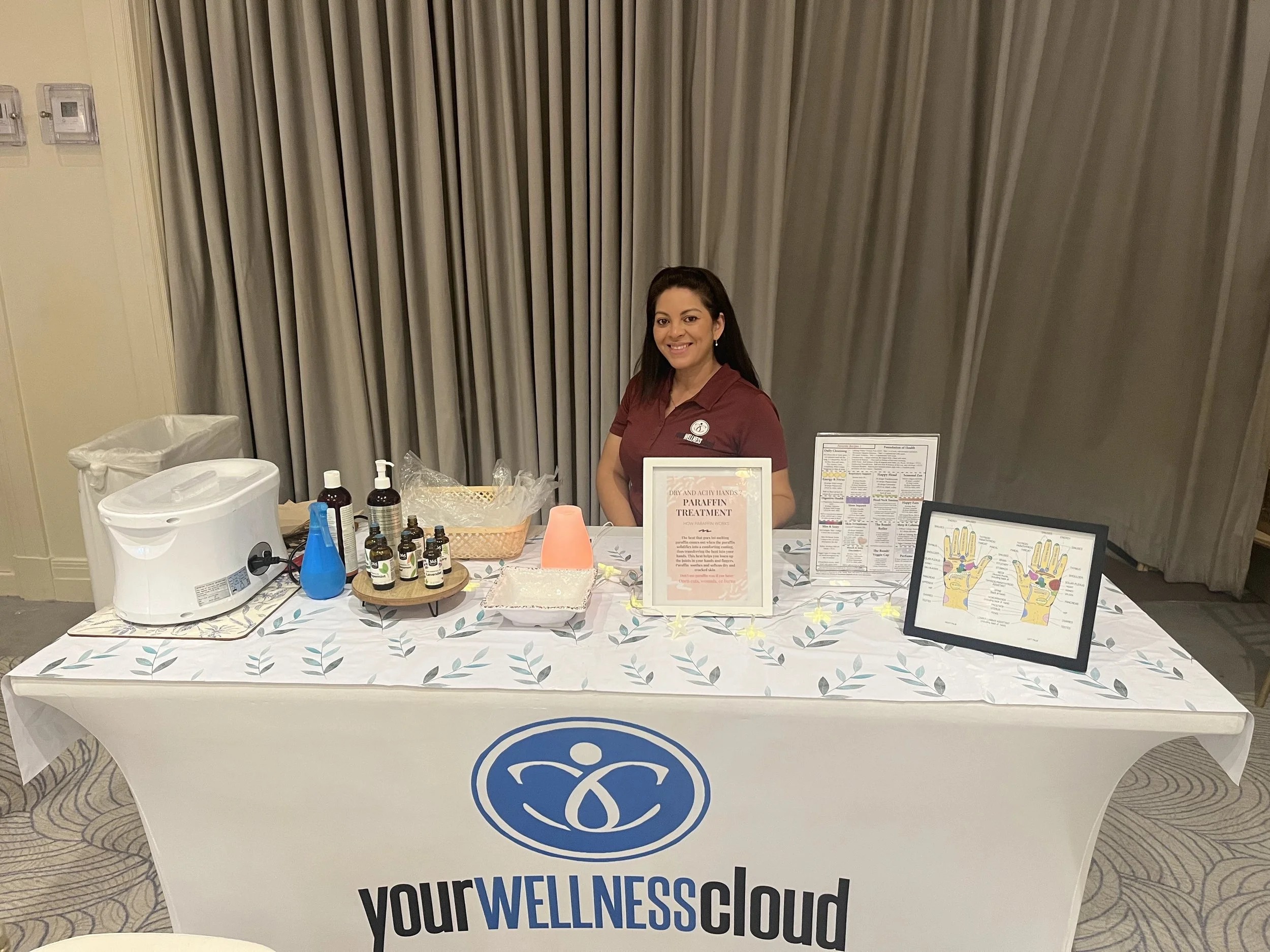 Pariffin Treatment Table.jpg