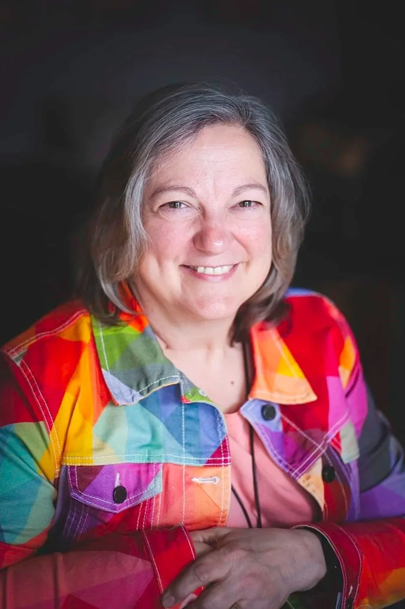 portrait de Tanya Eichler, elle travaille pour connexions Entrelacées, organisme de soutien aux familles qui adoptent, on dejà adopté ou en charge d'enfants sous tutelle