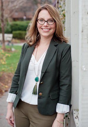 portrait de Lisa Cameron, trésorière au conseil d'administration de connexions entrelacées.
