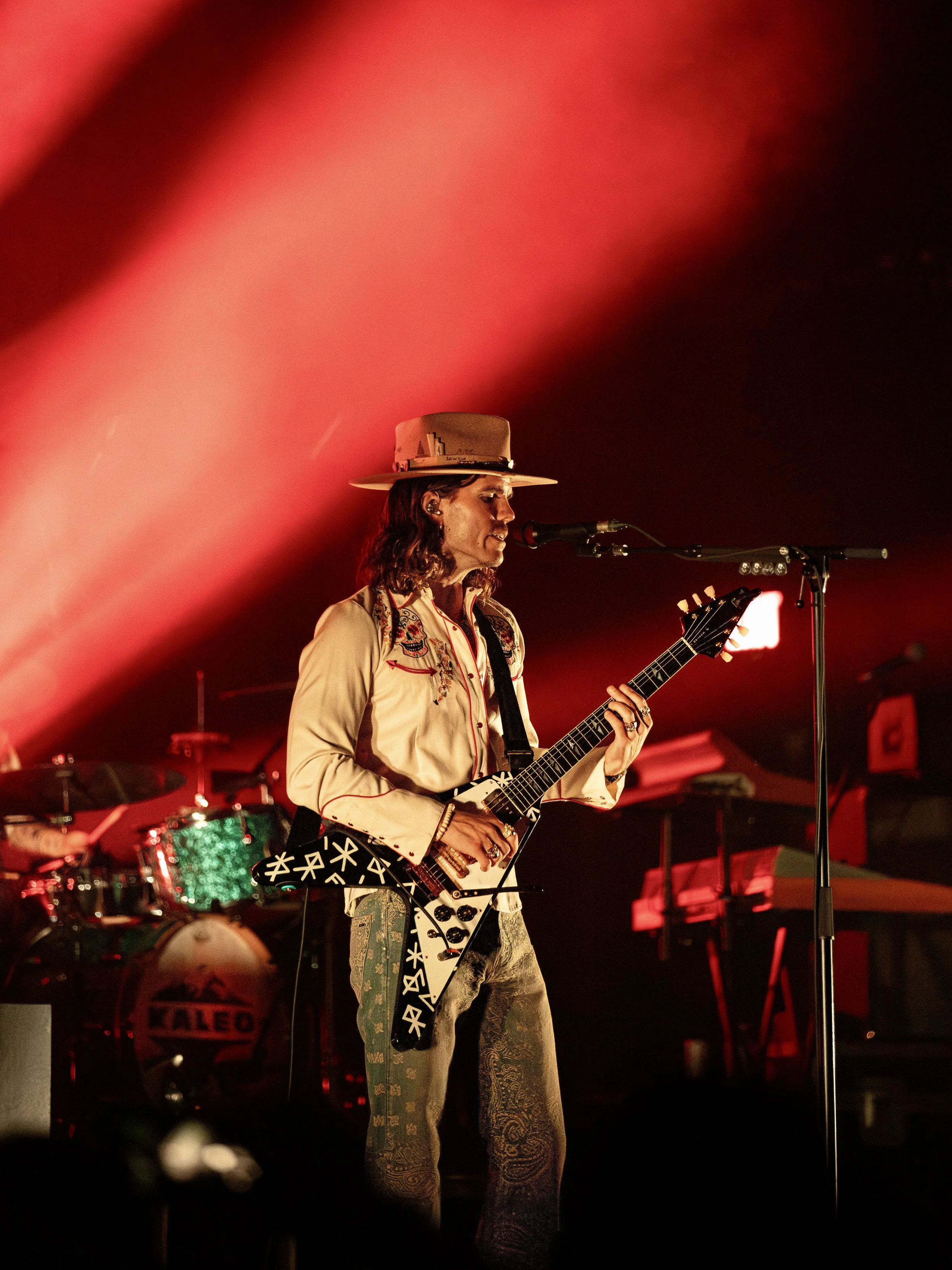 kaleo vertical 25.jpg