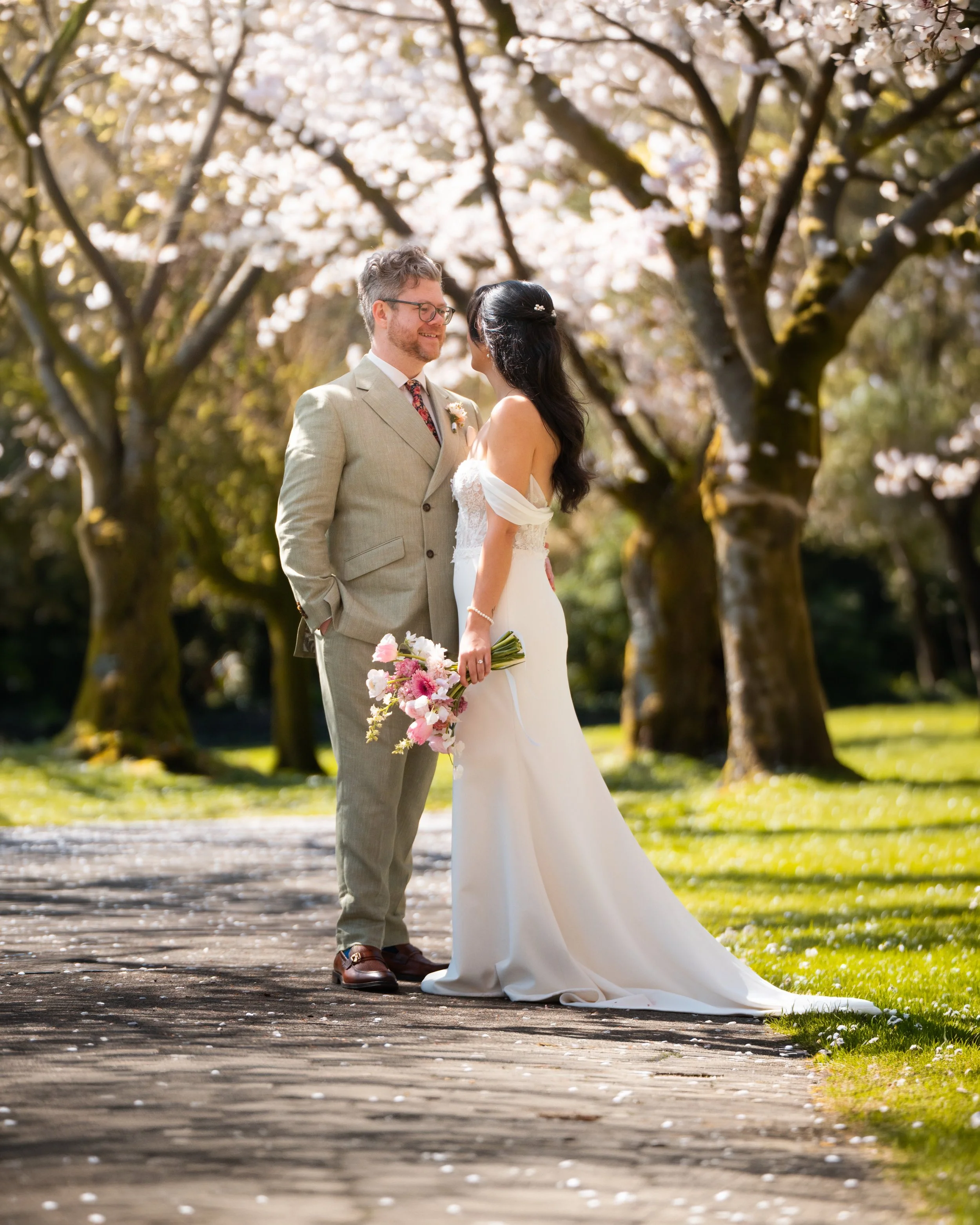 A few photos from a recent wedding shoot!