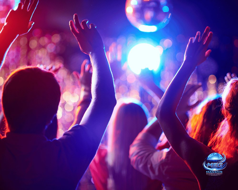How to Plan Summer Entertainment for Your Venue