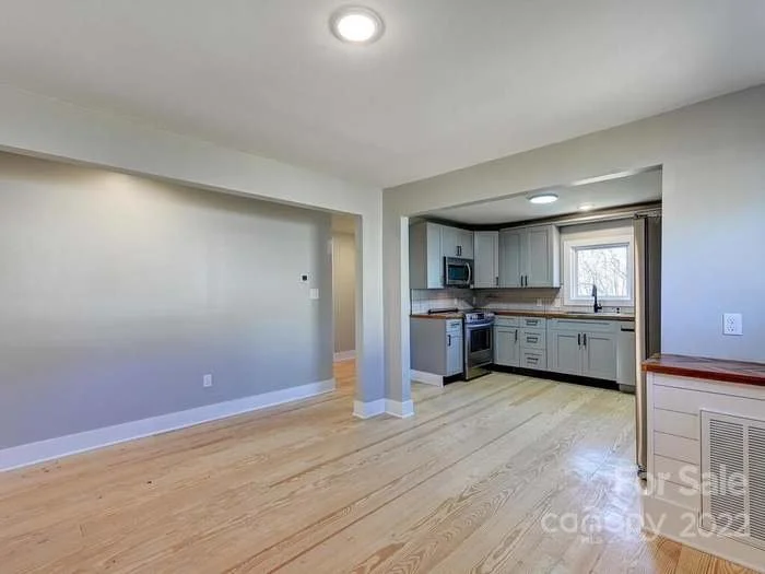 Dinning room off of Kitchen common area and hallway 