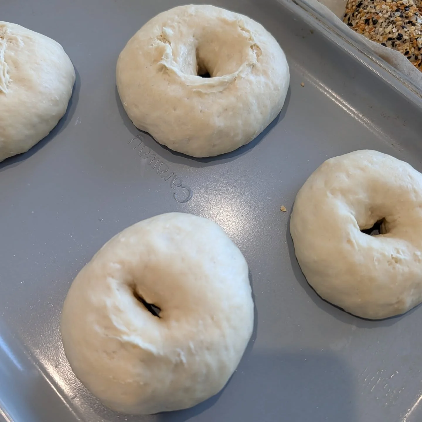 In life, every experience is a stepping stone to progress. When you invest time in learning, you refine your abilities with integrity, love, and passion in every detail and every bite. . New accomplishment: Sourdough Bagels 
#ealikeaboss#bosseatz#che
