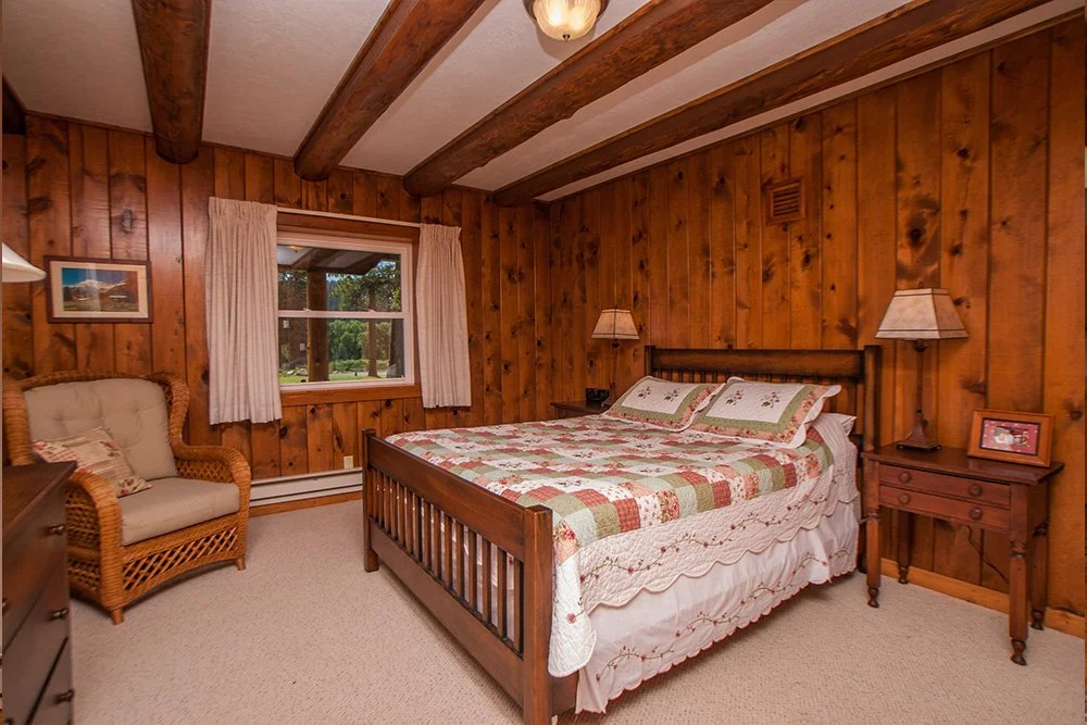 cowboy-house-bedroom2.jpg