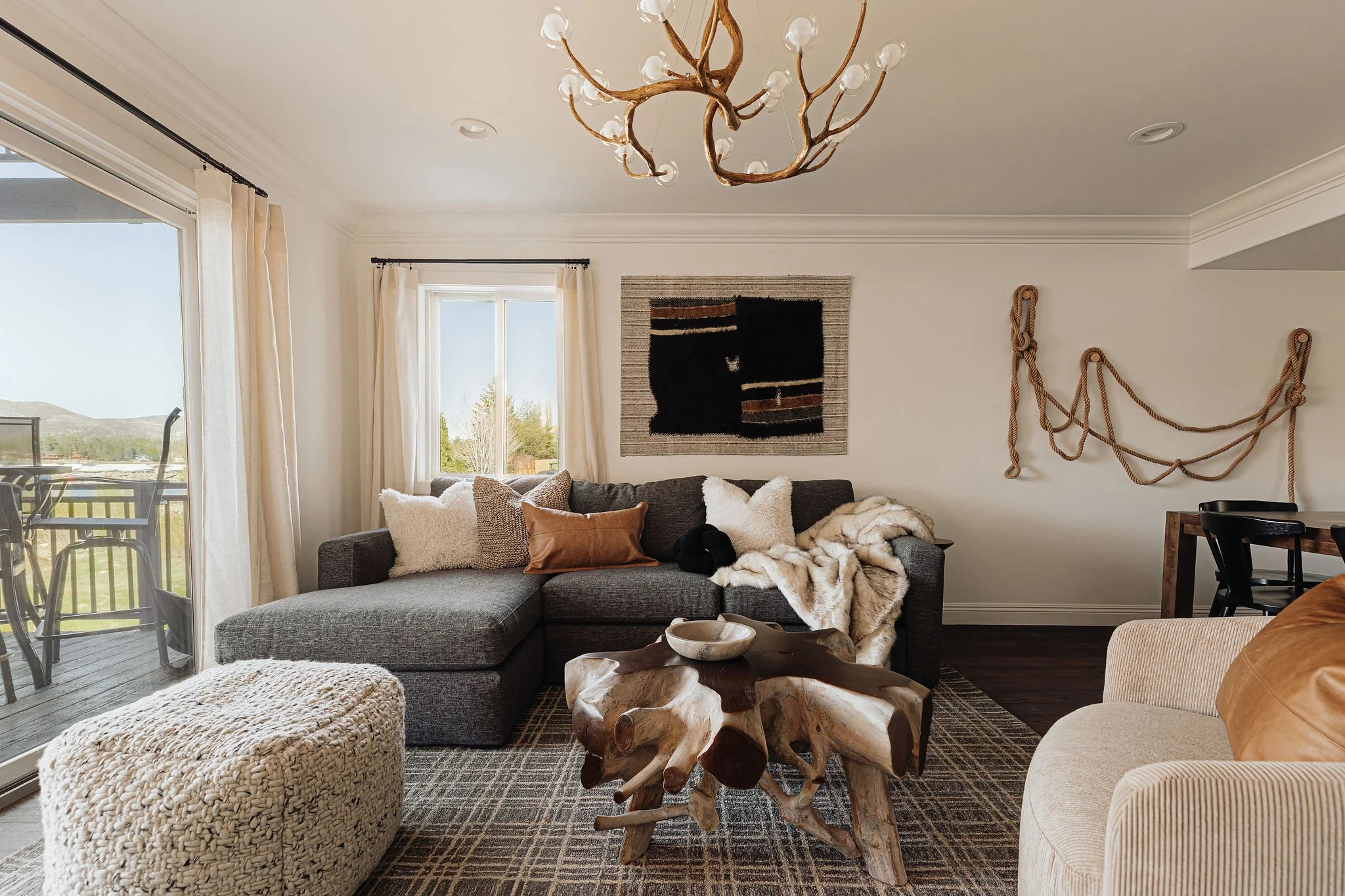 Gianna_Christina_Photo_LLC_Big_Bear_Lake_Lakview_Condo_206_Dana_Lee_Calabrese_Sky_High_Cabins_Airbnb_--9.jpg