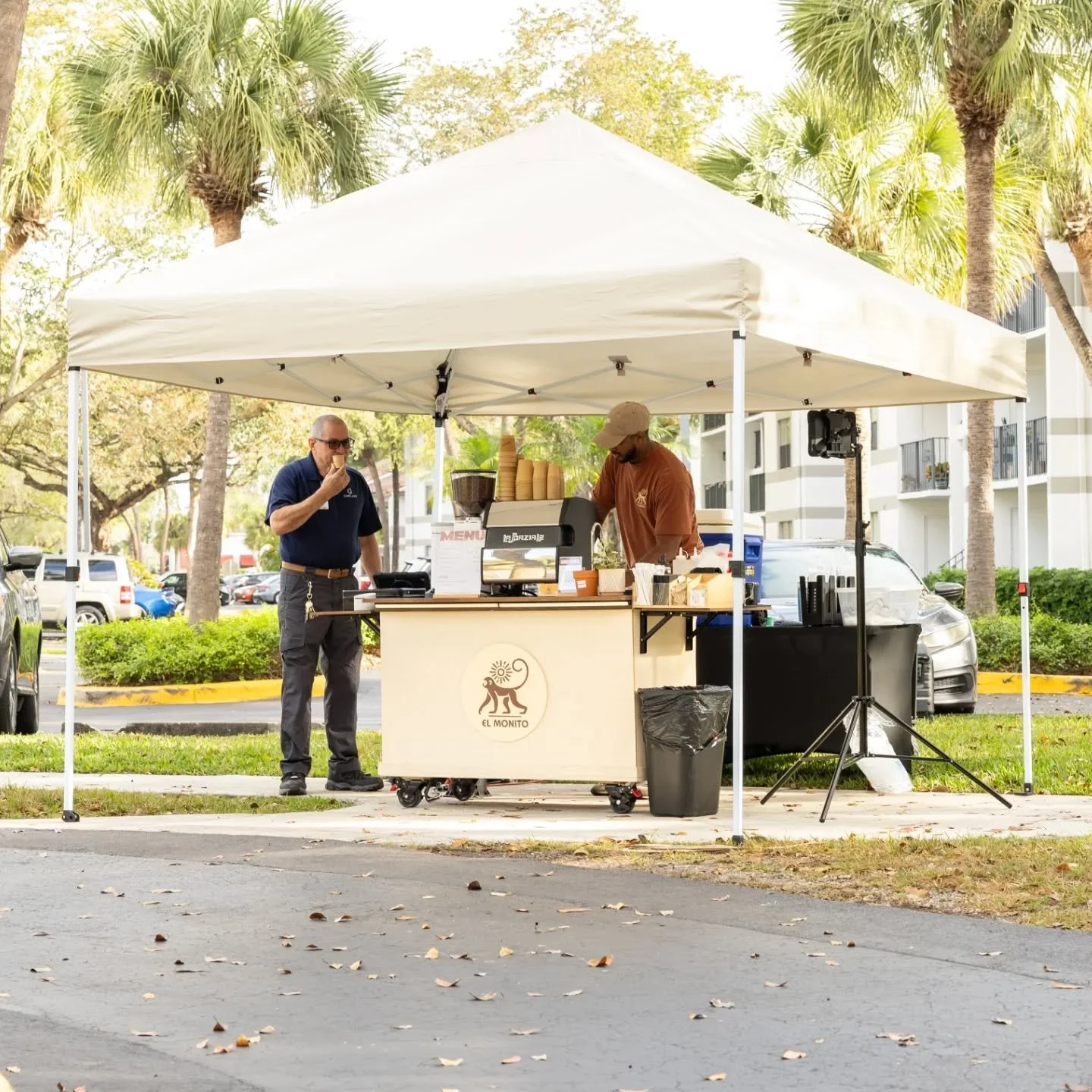 Coffee on the curb ☕✨ Thank you for joining us at our first Monito Mondays! We will be here at Cortland Kings Meadow every Monday in March! See you all next week!