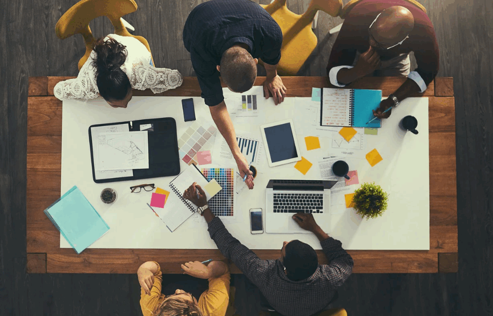 The Hands-On Approach: How SME Consultants Are Redefining Business Operations