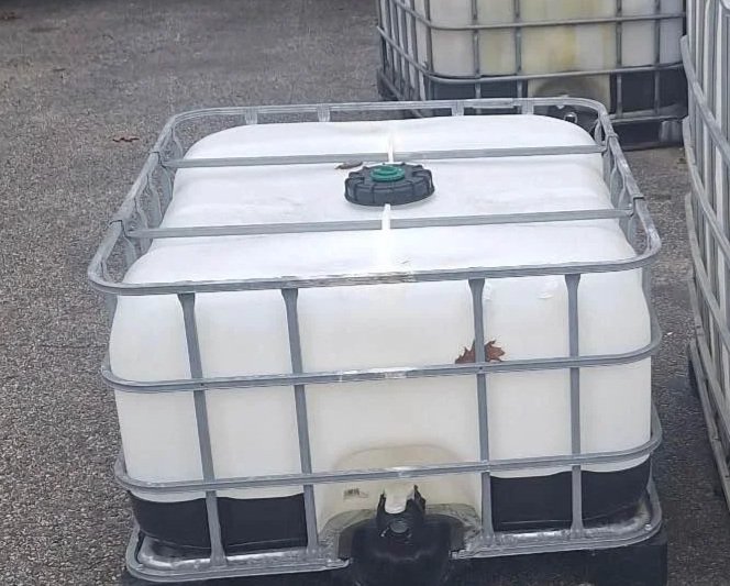 food-grade-ibc-135-gallon-1.jpg