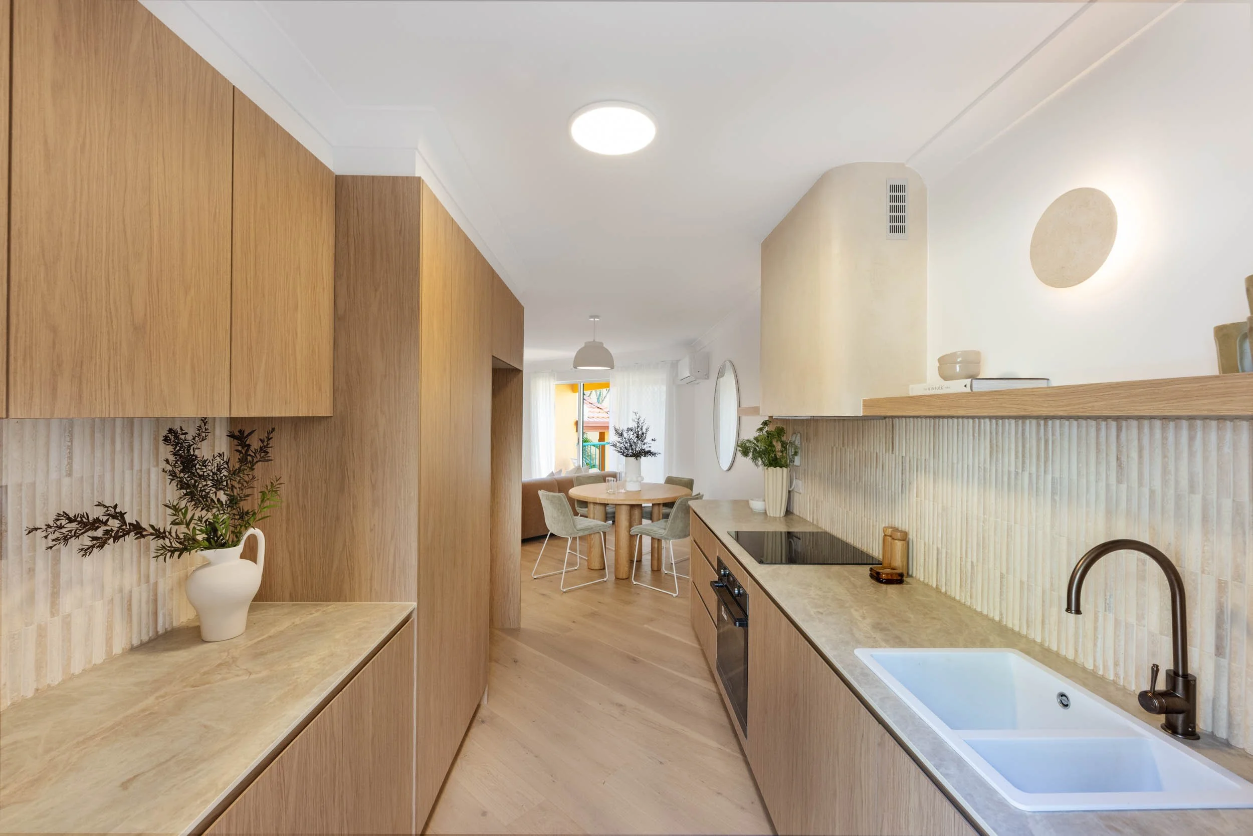 5-73 Dutton St-20.jpg