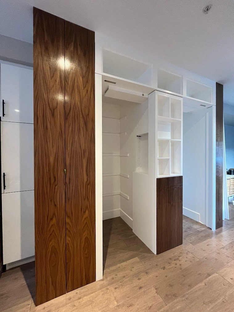 Built-in 20°Lacqer (White , Oak clear)