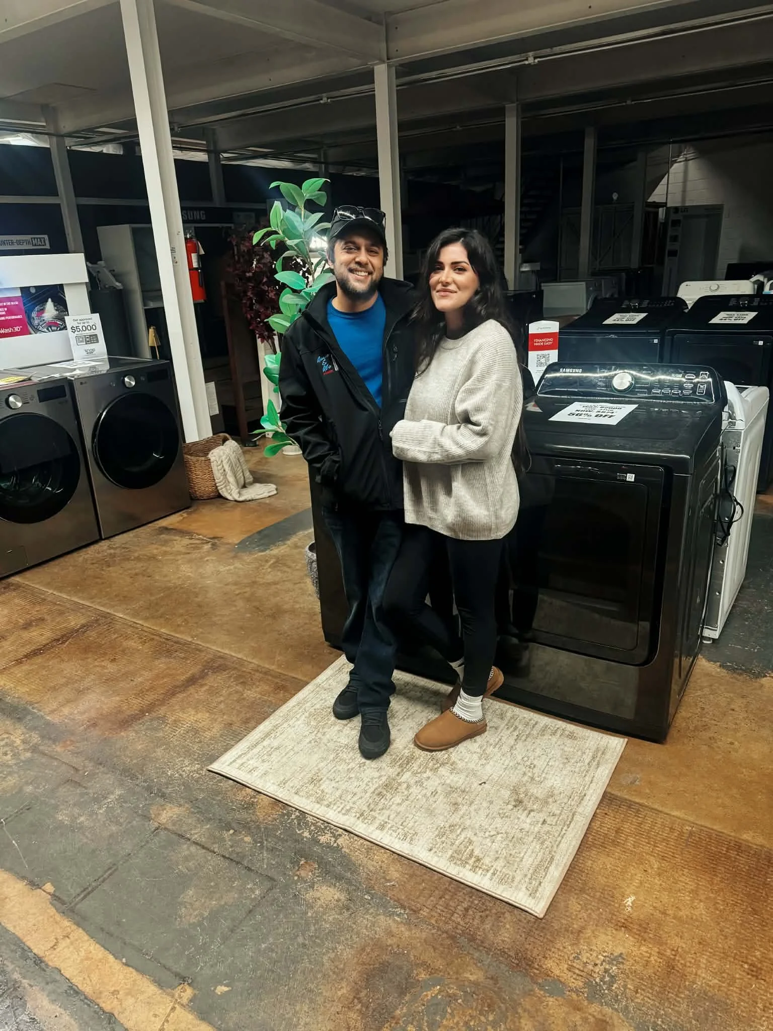 Locally owned Huntsville discount appliance store with appliance sale and furniture sale