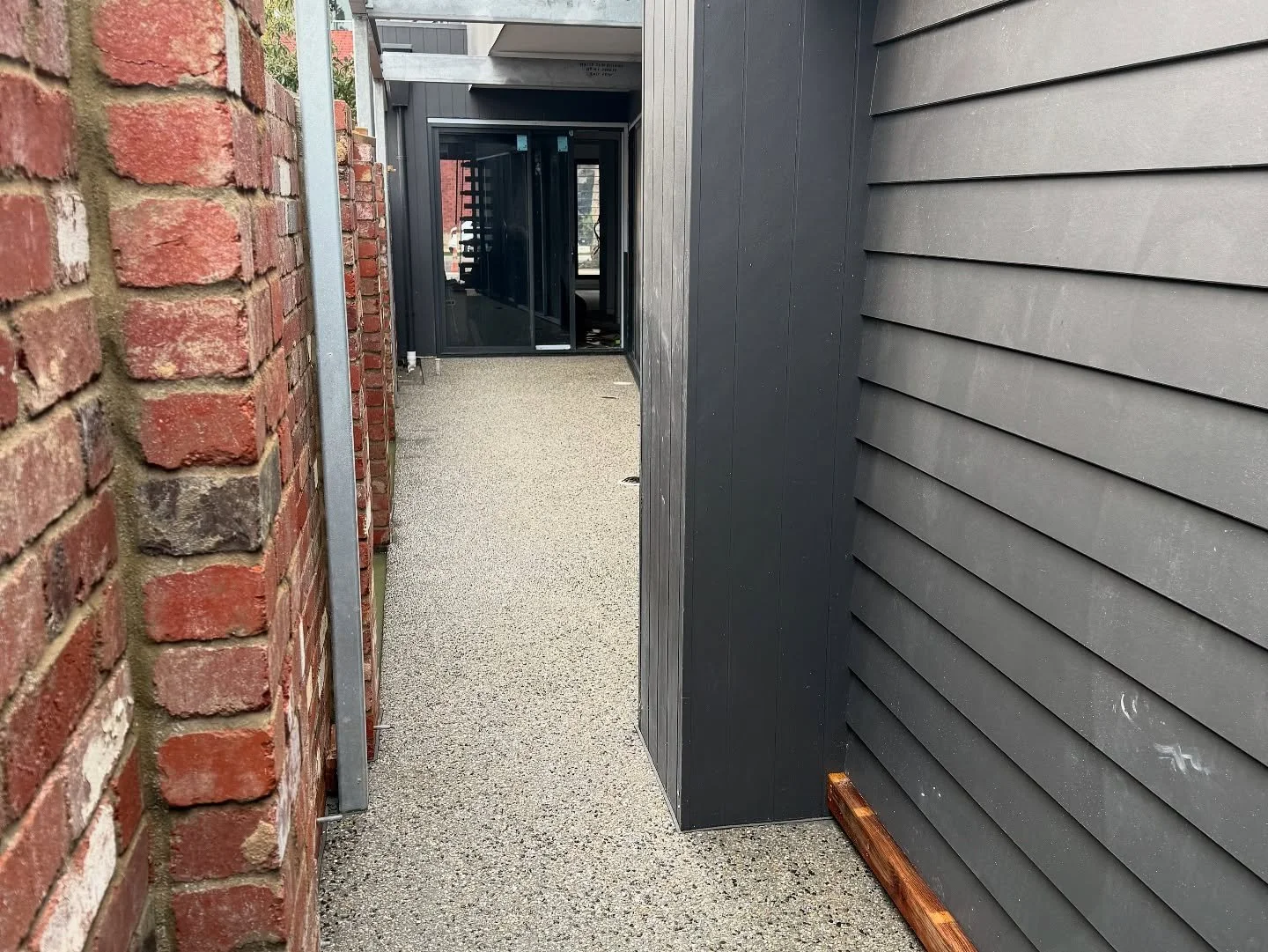 fremantle exposed aggregate walkway house surrounds footpath