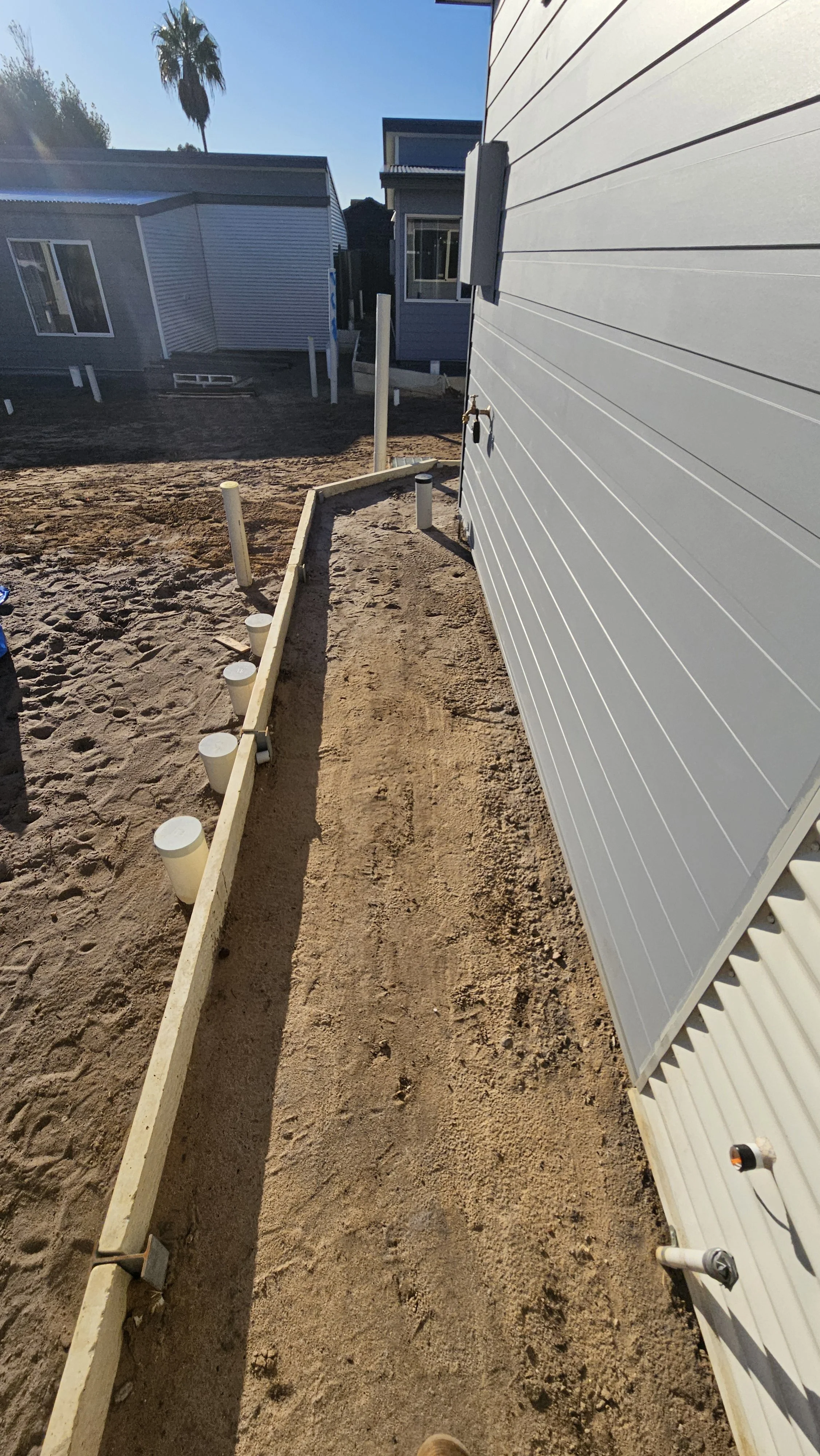 Site preparation house surrounds footpaths in Treeby