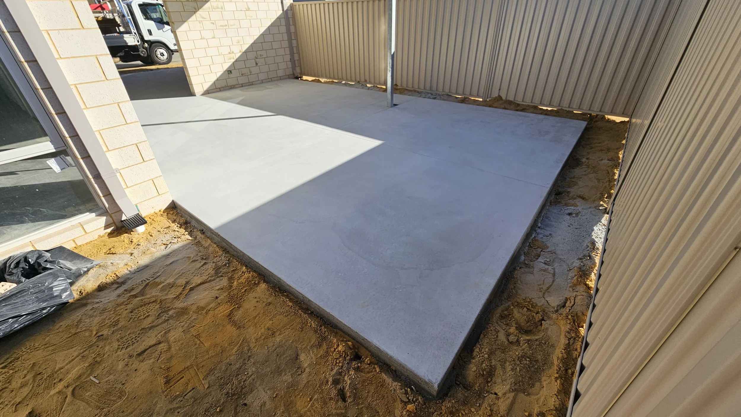 alfresco grey concrete slab in Harrisdale