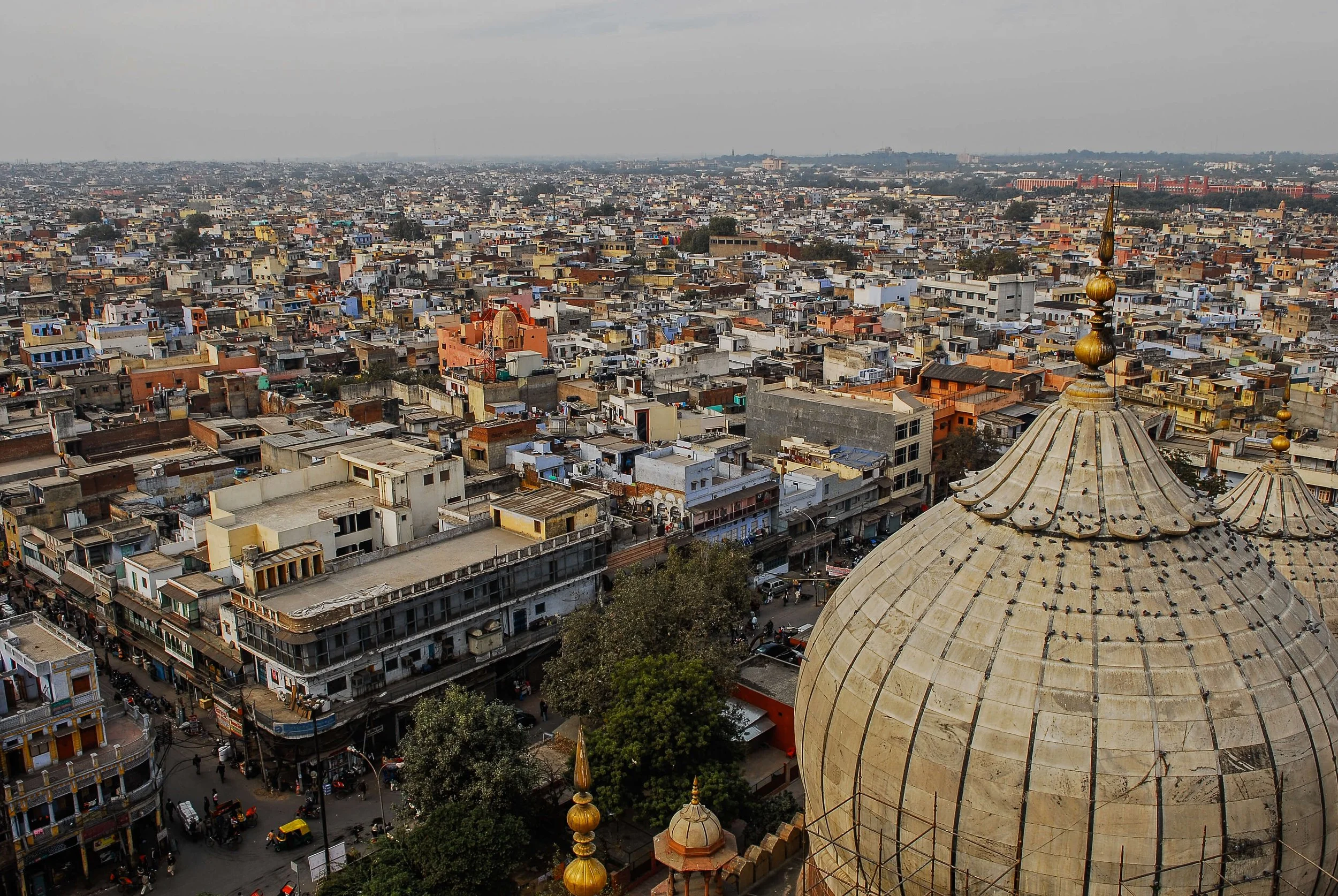 Urban sprawl near the Jama Masjid, Delhi.
