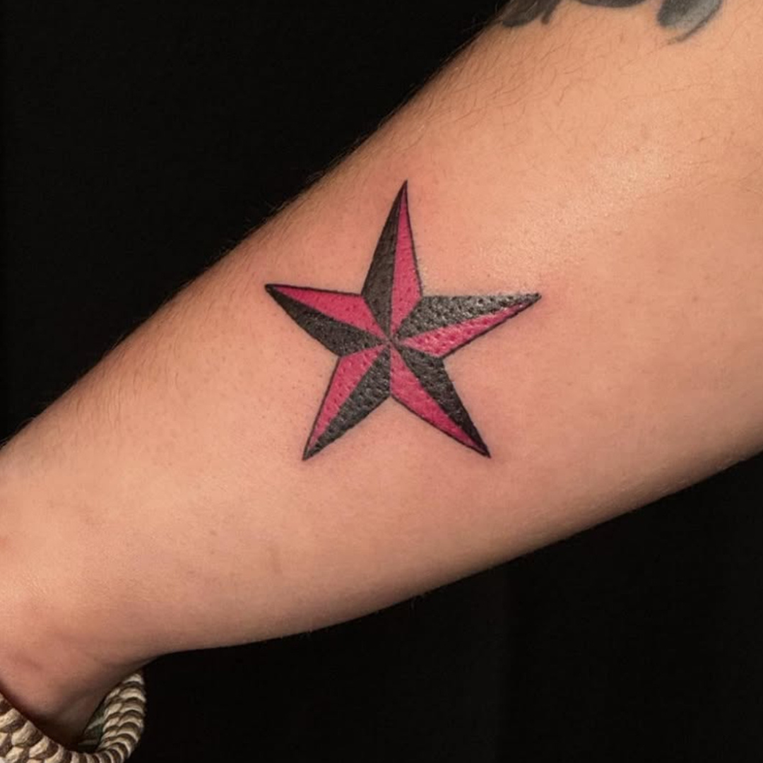Traditional Star Tattoo.png