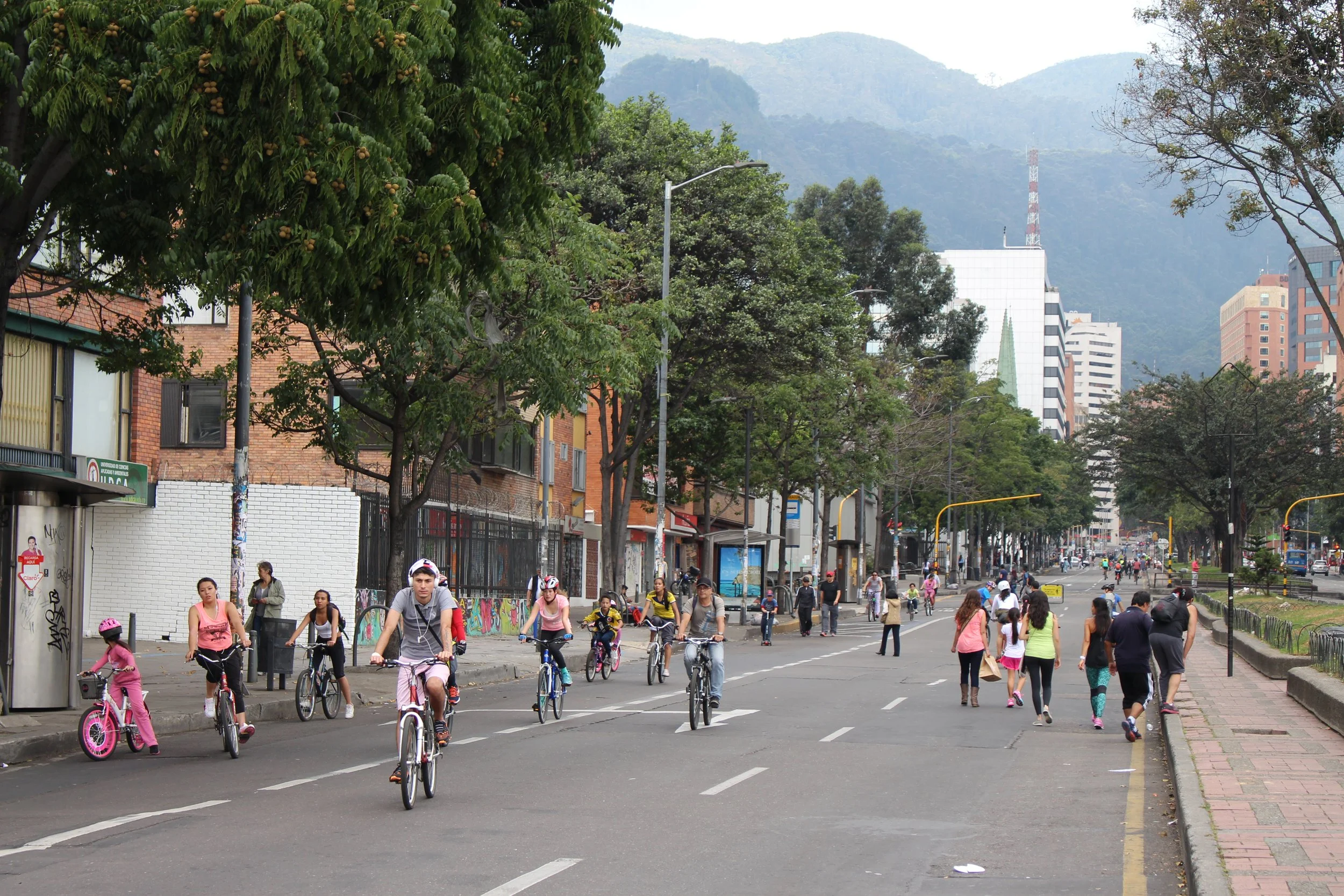 Ciclovia, Bogotá, Colombia
