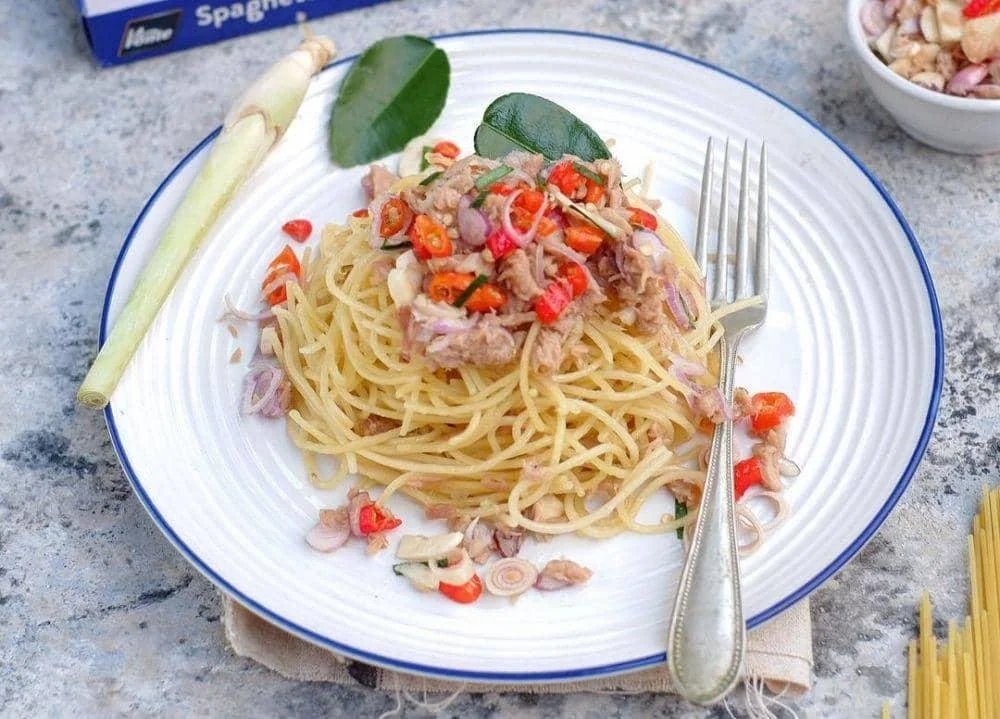 Spaghetti sambal matah