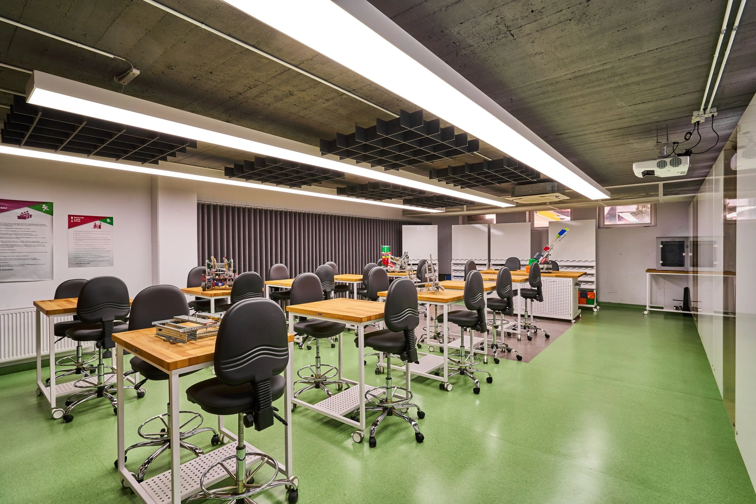 Hisar Okulları - Vex Lab