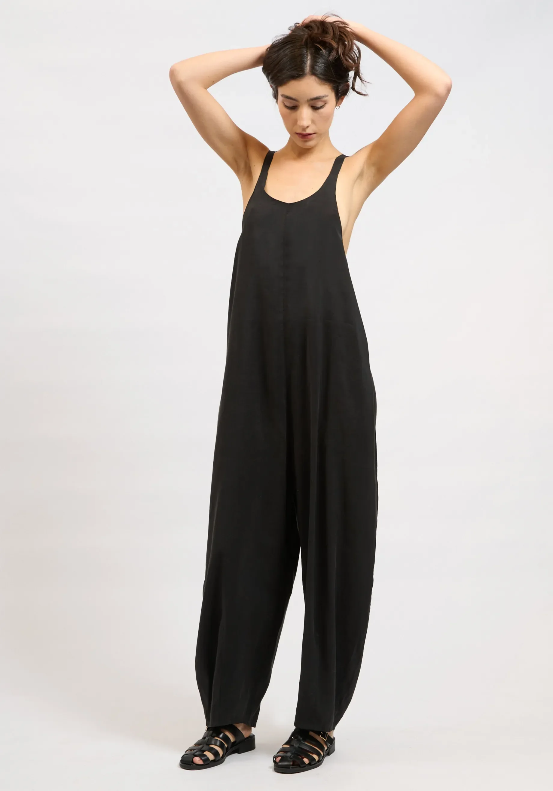 MARCH JUMPSUIT_2-1840x2632.webp