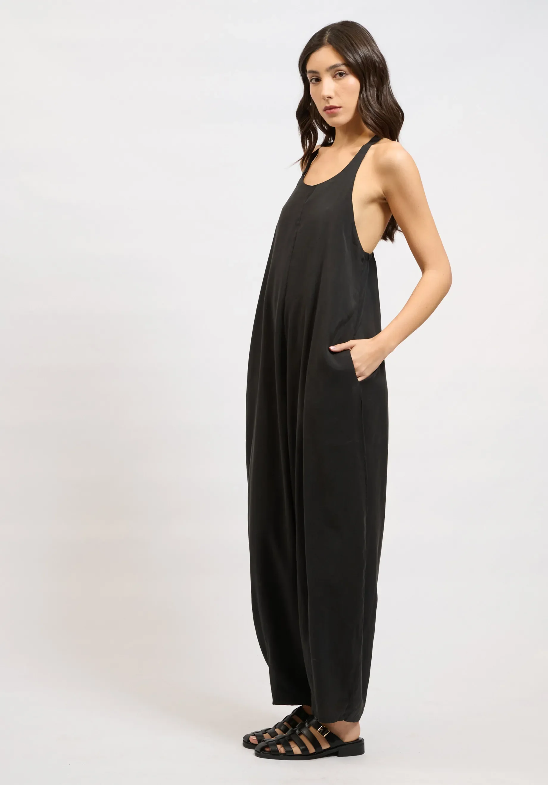 MARCH JUMPSUIT_5-1840x2632.webp