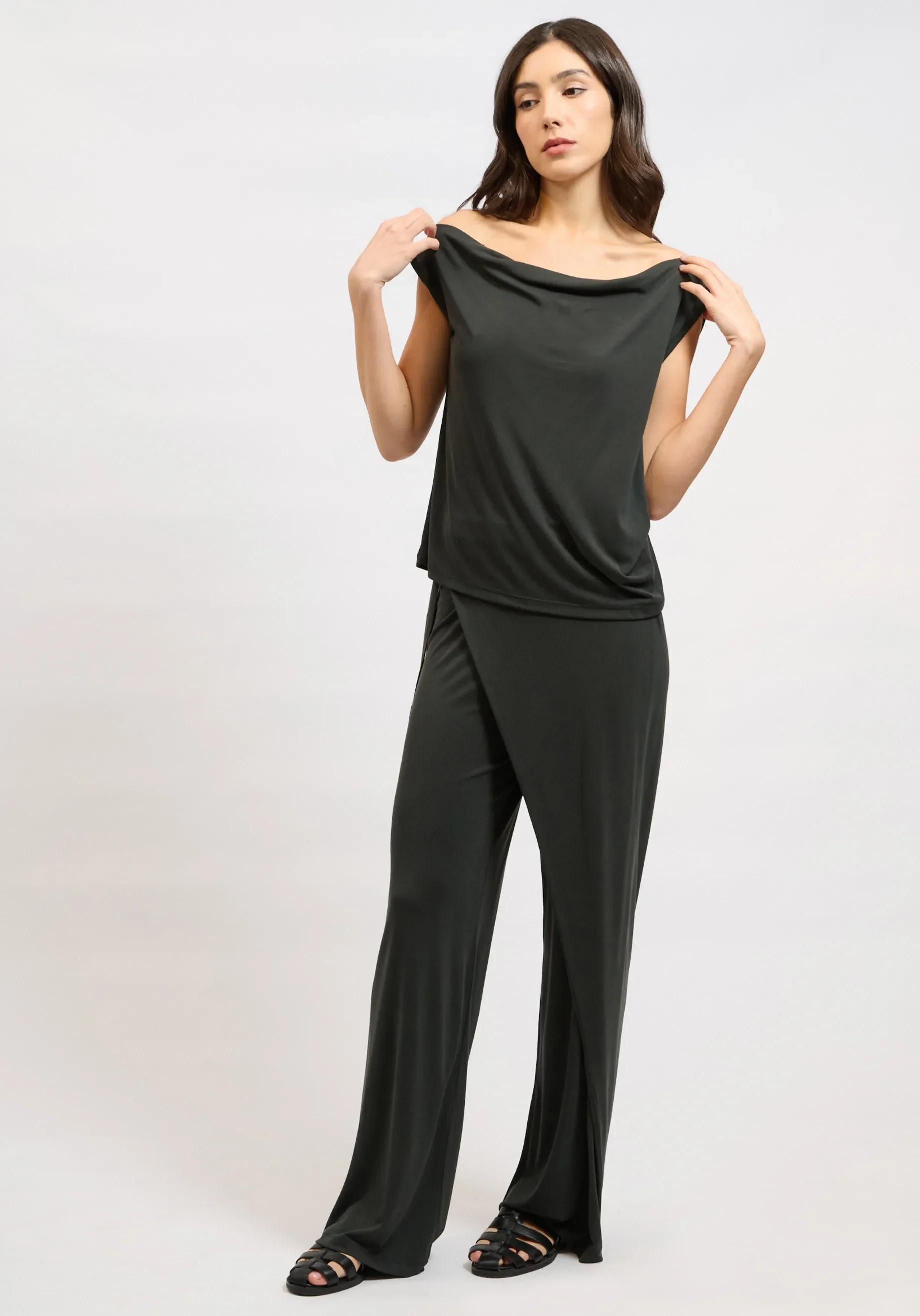 BELLA TOP BLK1-1840x2632.webp