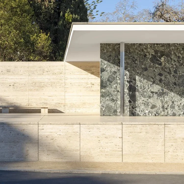 Barcelona_Pavilion_Van_Der_Rohe_02.jpg