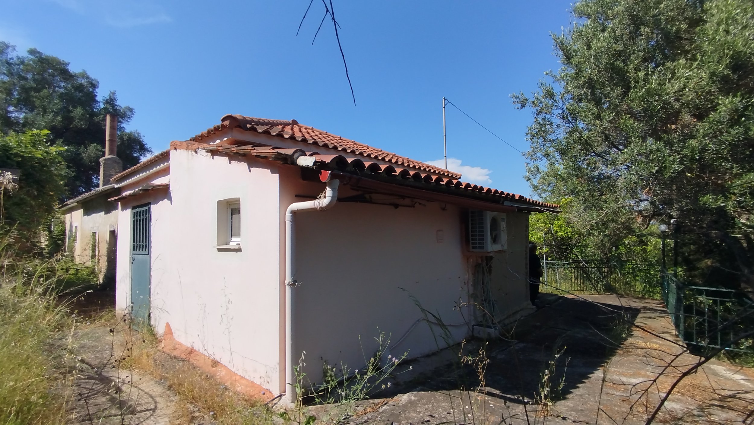 Kavadades cute house.jpg
